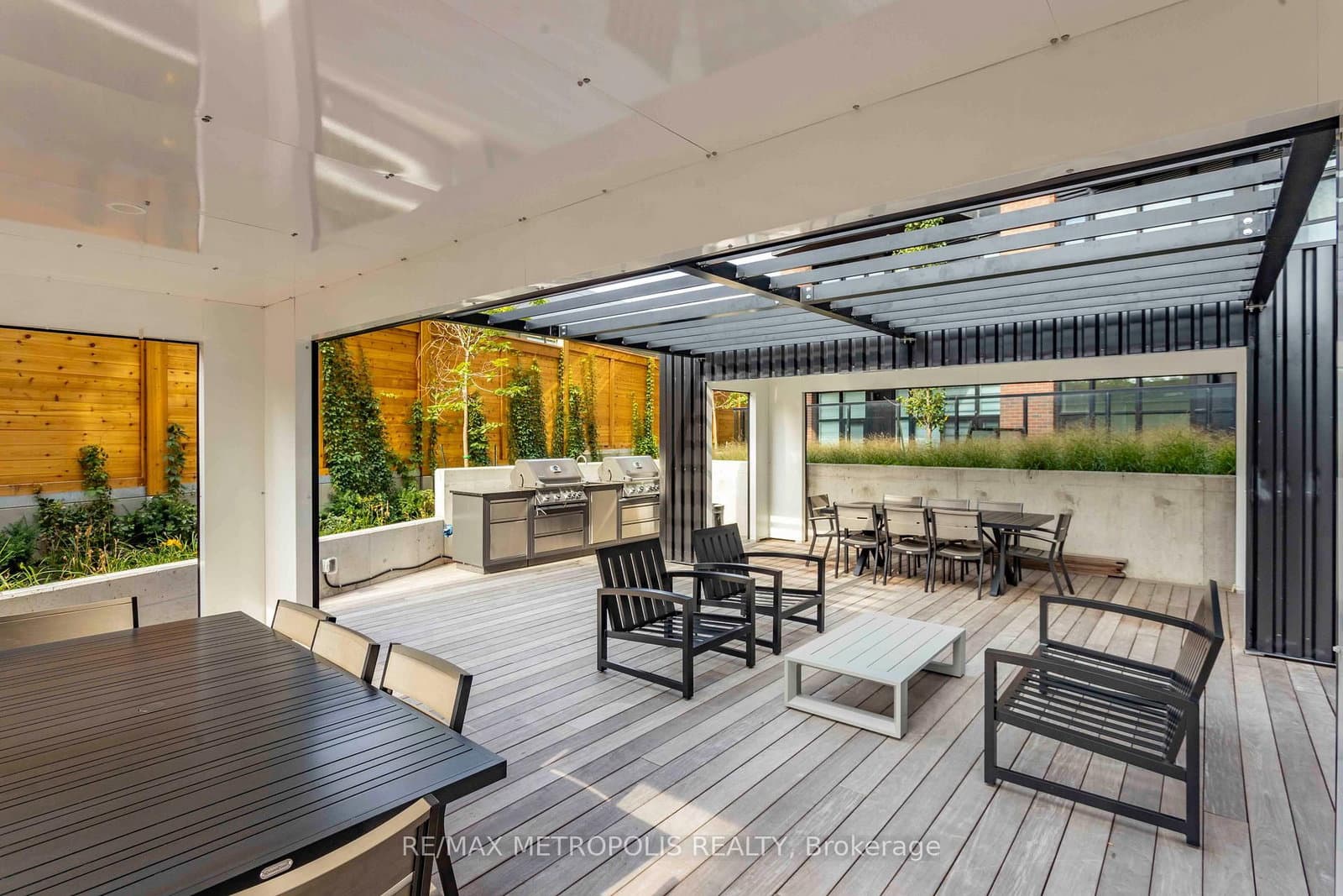 2300 St Clair Avenue W, Unit 619 thumbnail 6