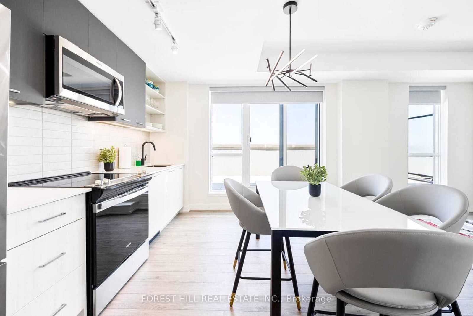 2300 ST CLAIR AVE Avenue W, Unit 913 thumbnail 11