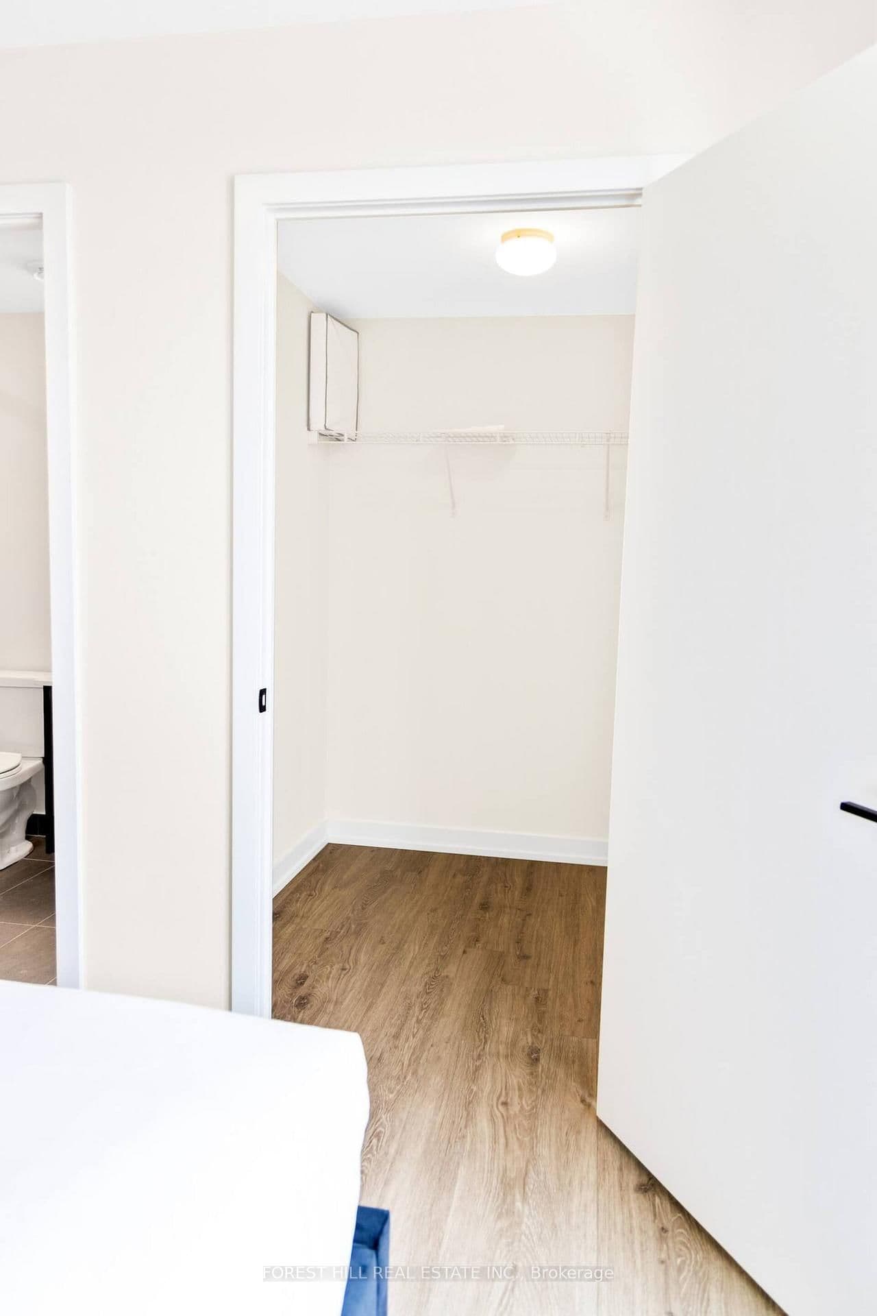 2300 ST CLAIR AVE Avenue W, Unit 913 thumbnail 18