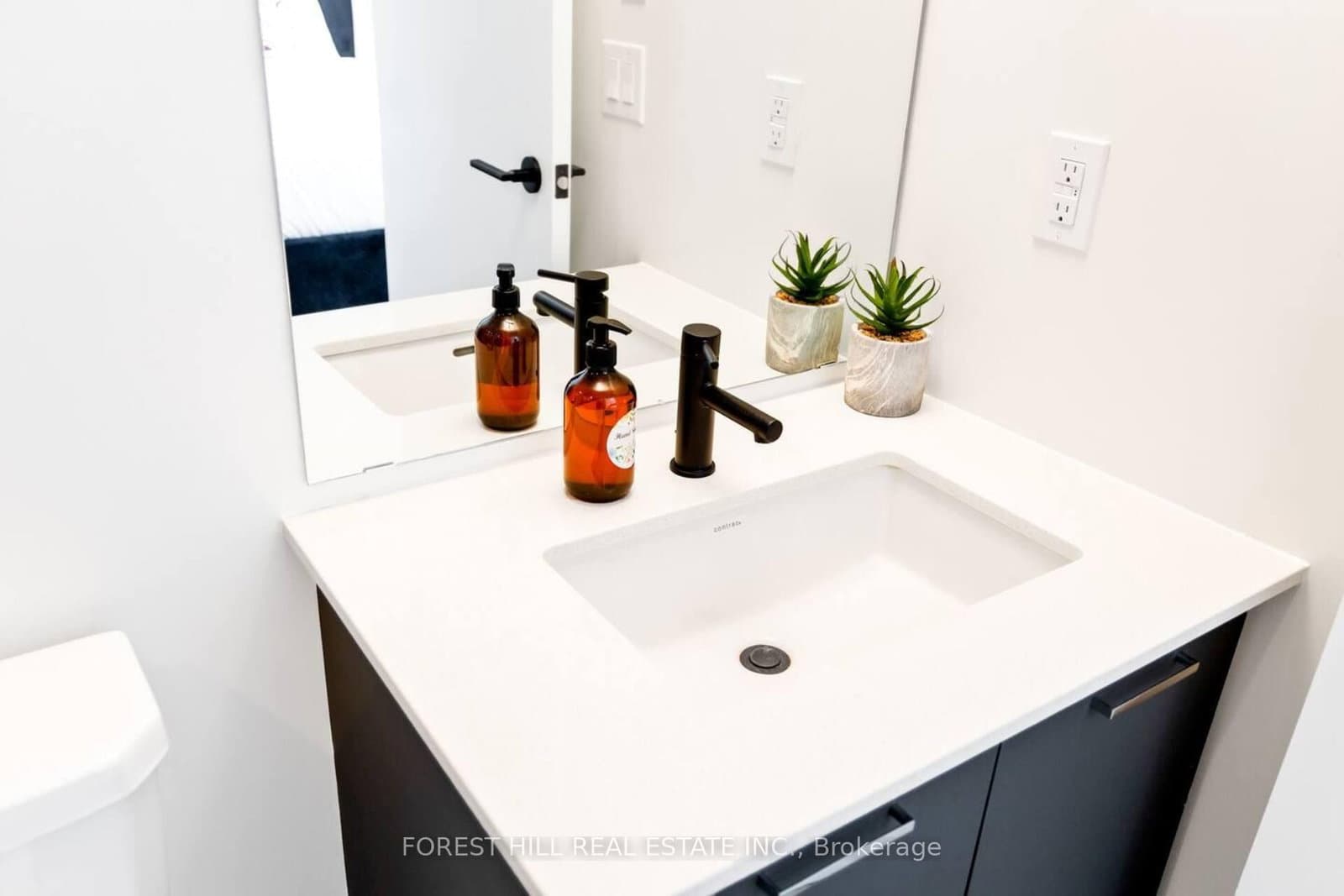 2300 ST CLAIR AVE Avenue W, Unit 913 thumbnail 30