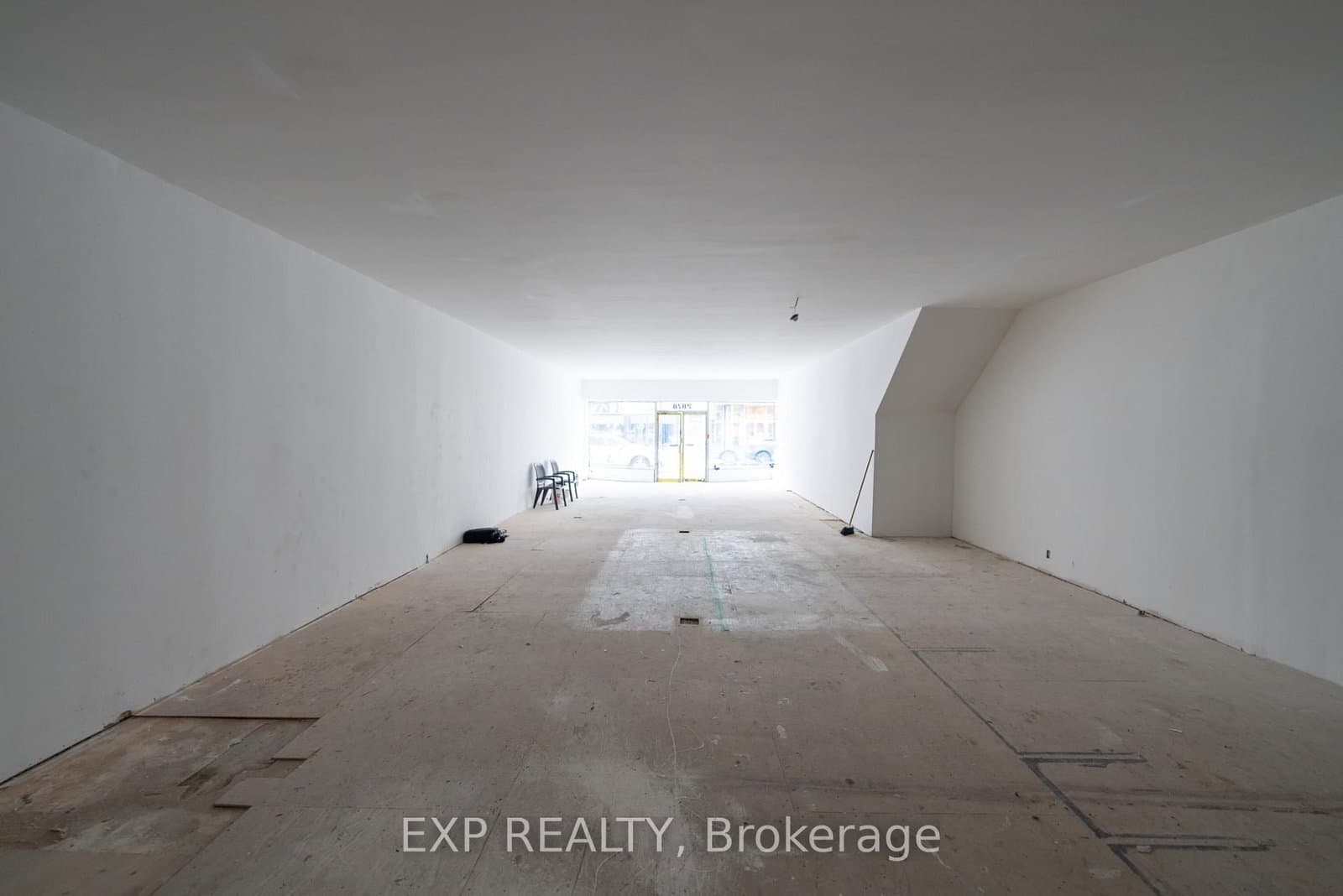 2878 Dundas Street W thumbnail 12
