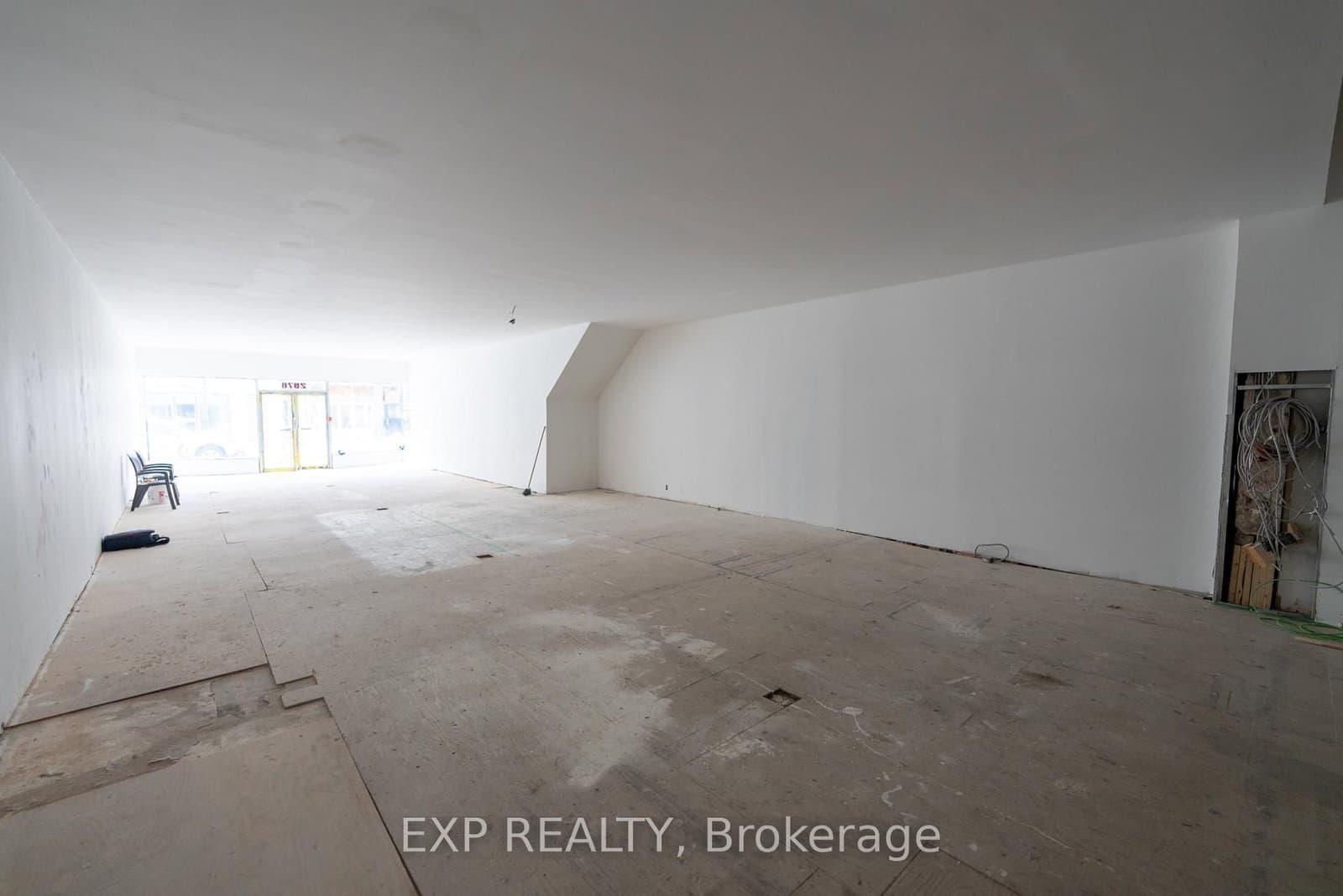 2878 Dundas Street W thumbnail 14