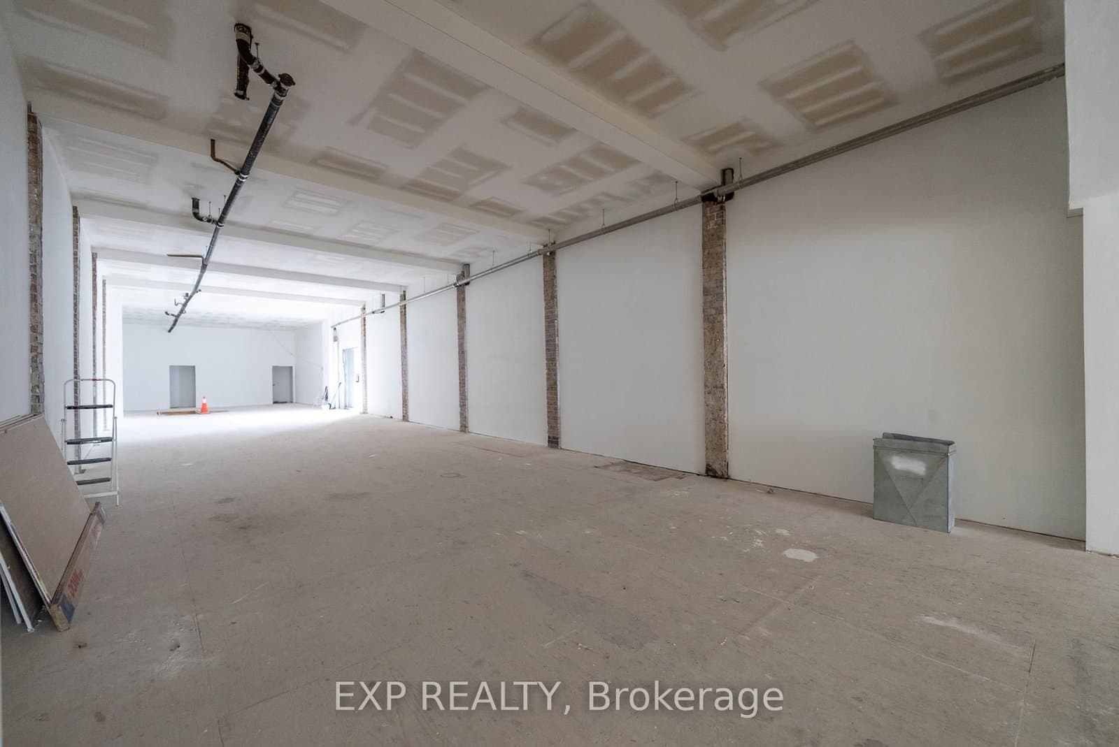 2878 Dundas Street W thumbnail 15