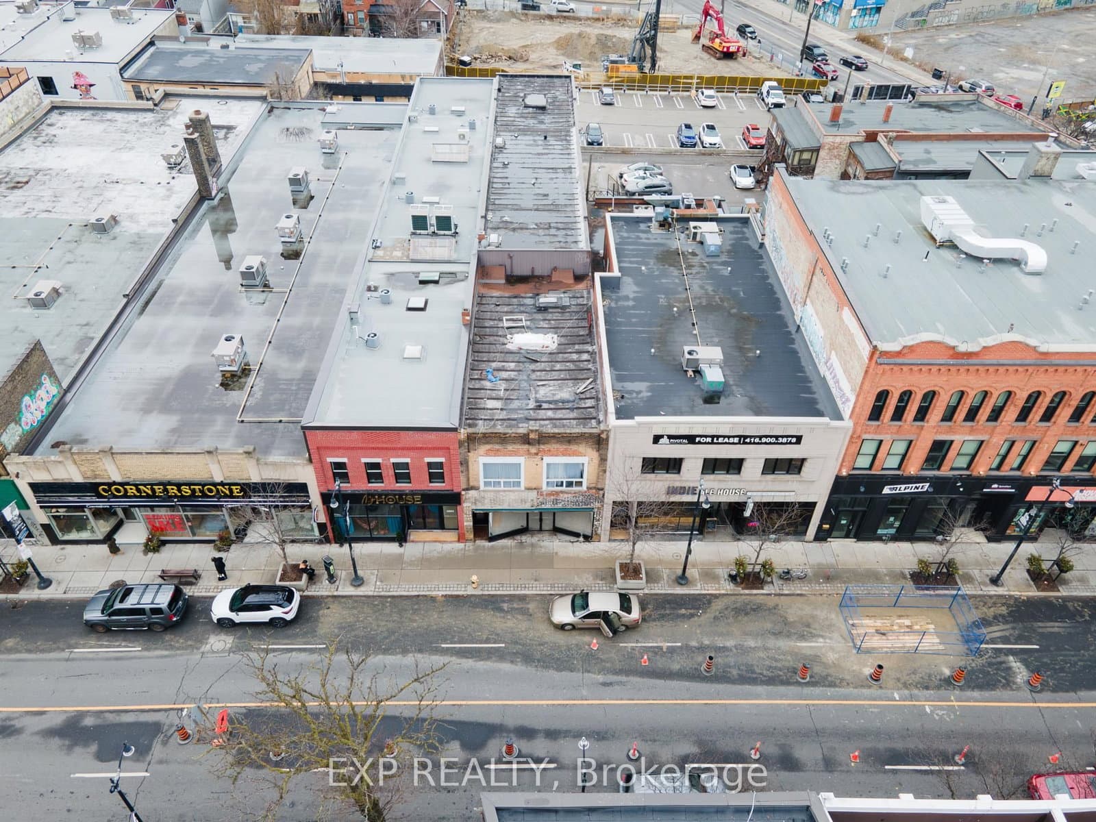 2878 Dundas Street W thumbnail 5