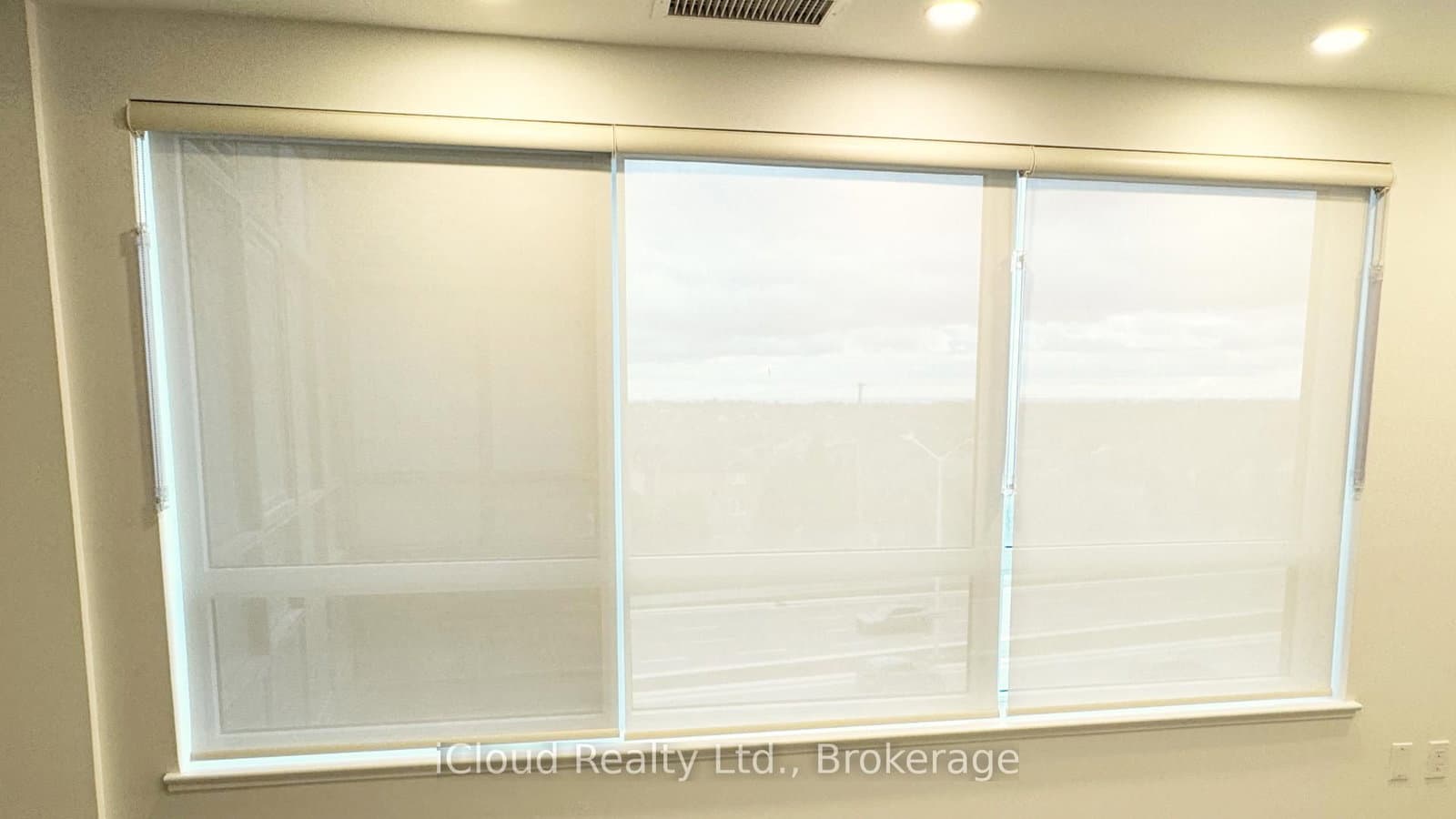 395 Dundas Street W, Unit 417 thumbnail 8