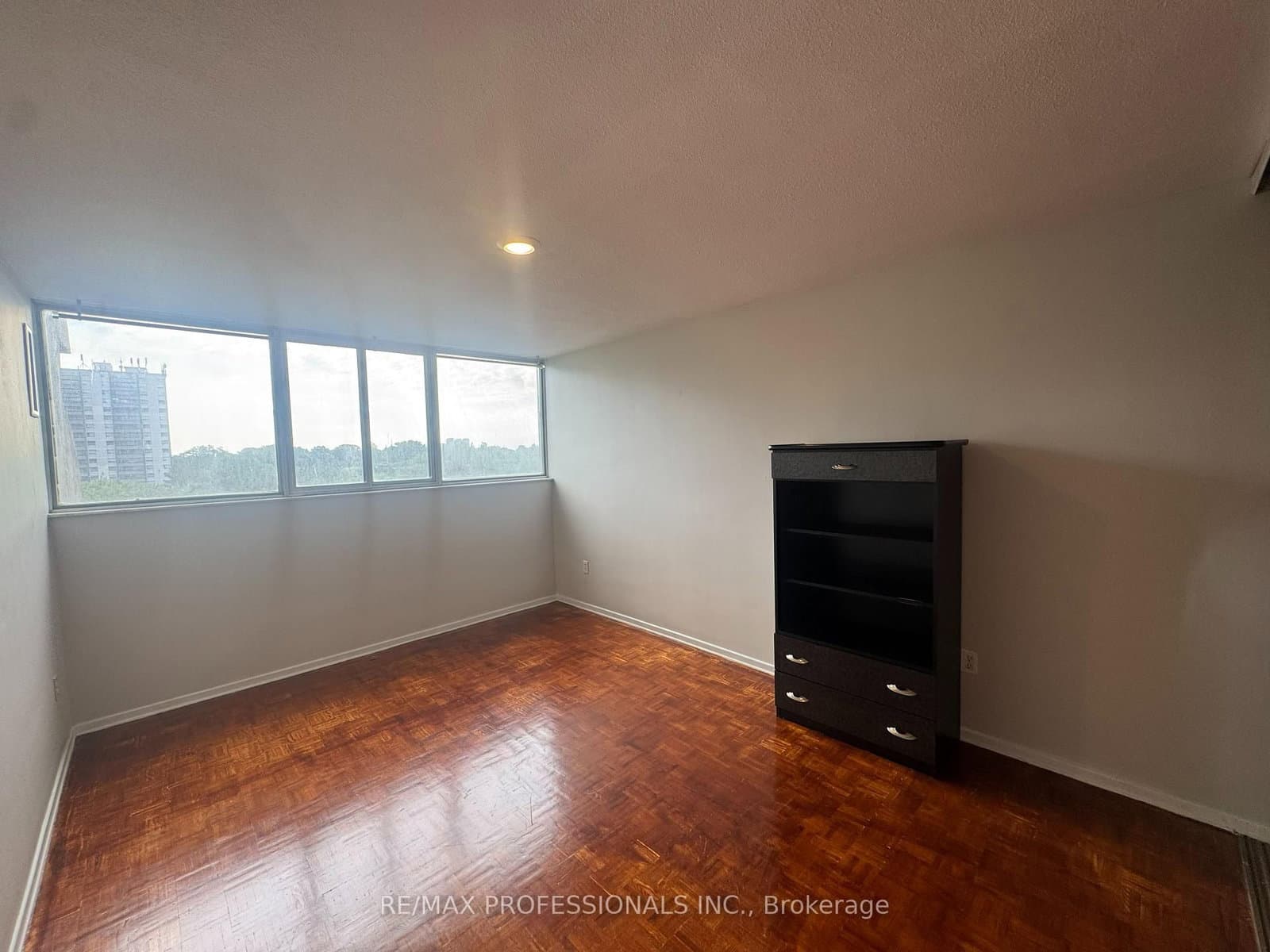 11 Wincott Drive, Unit 602 thumbnail 13