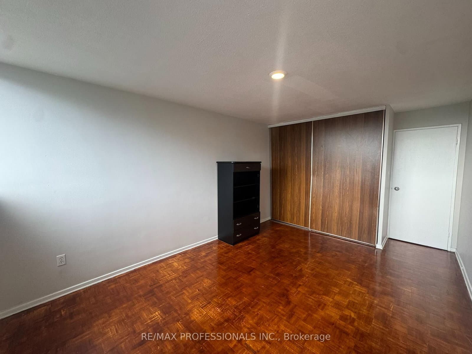 11 Wincott Drive, Unit 602 thumbnail 15