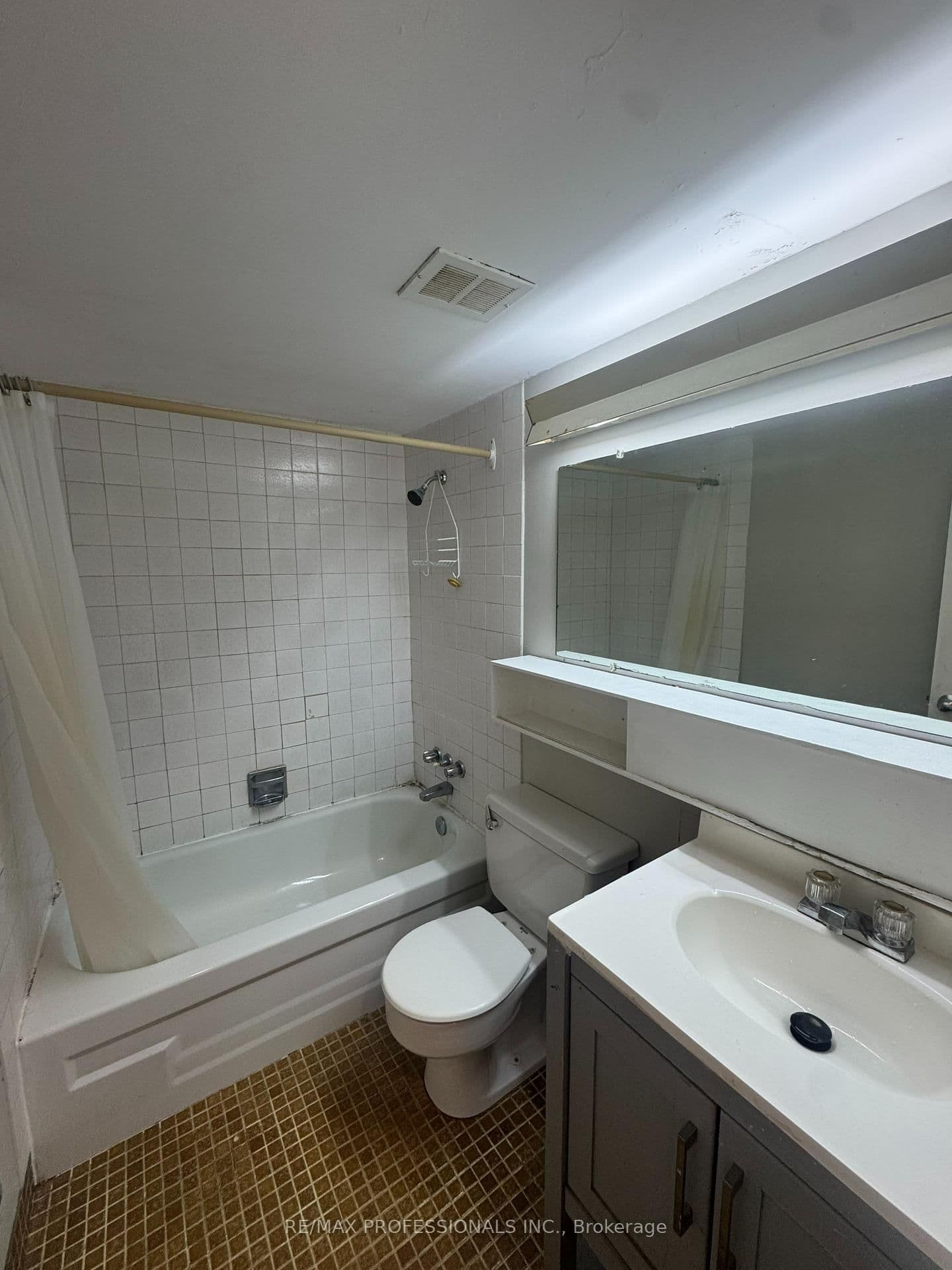 11 Wincott Drive, Unit 602 thumbnail 18