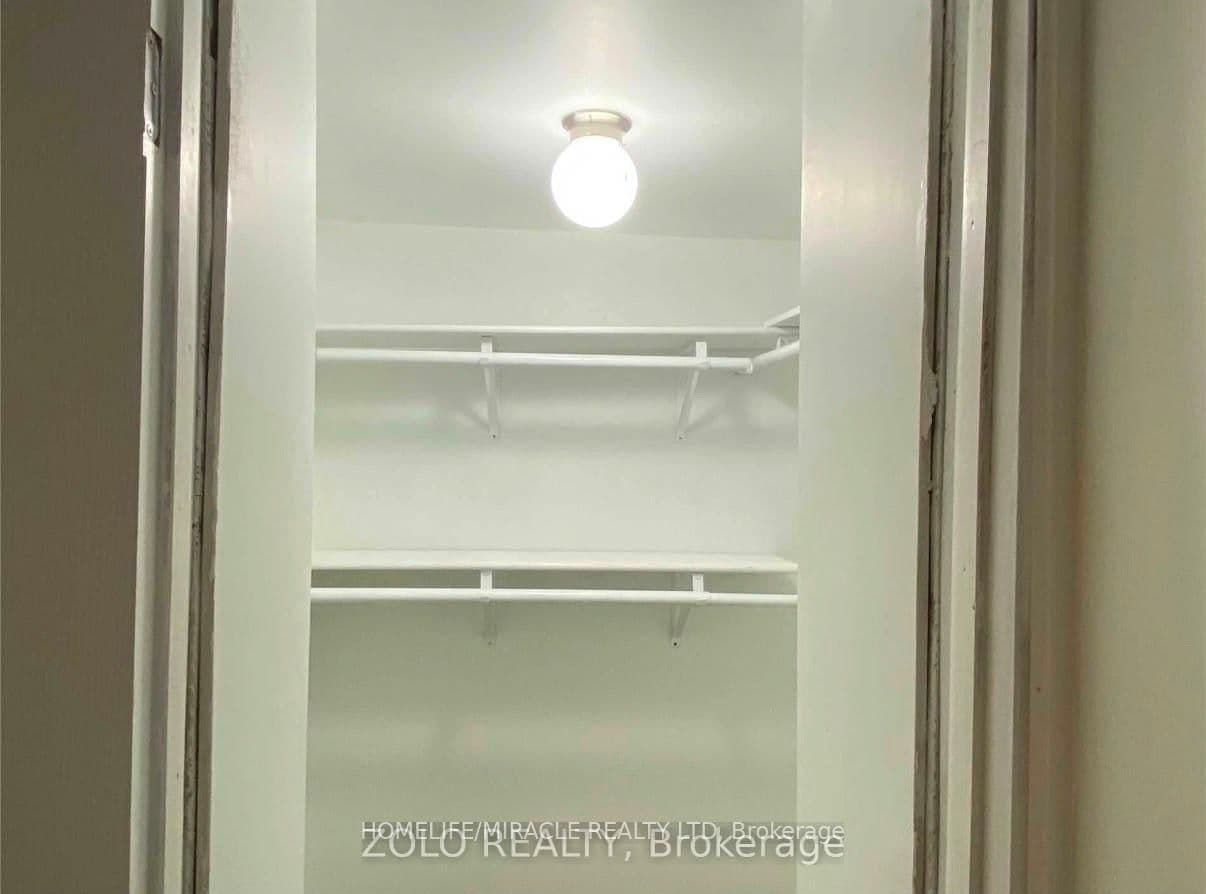 236B Renforth Drive thumbnail 8