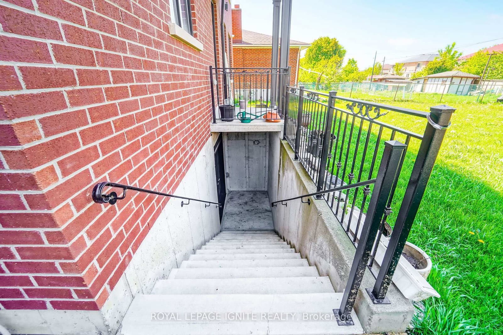 300 Cornelius Parkway, Unit Bsmt thumbnail 17
