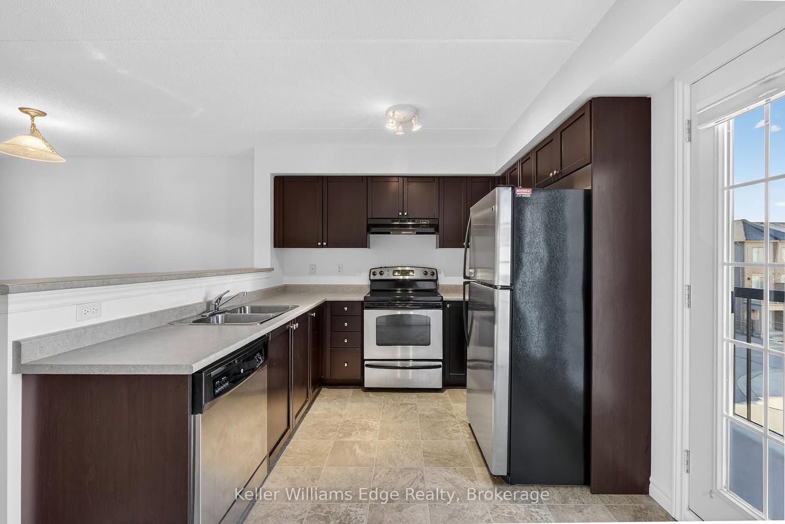 1350 Main Street E, Unit 301 thumbnail 16