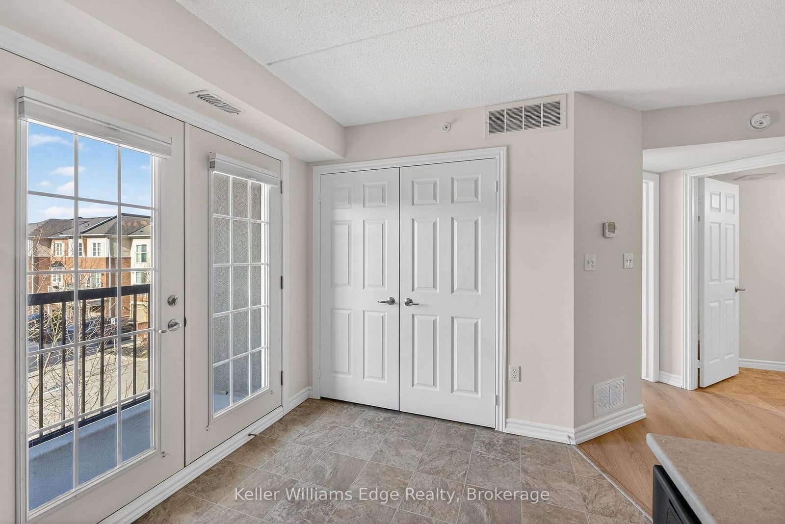 1350 Main Street E, Unit 301 thumbnail 18