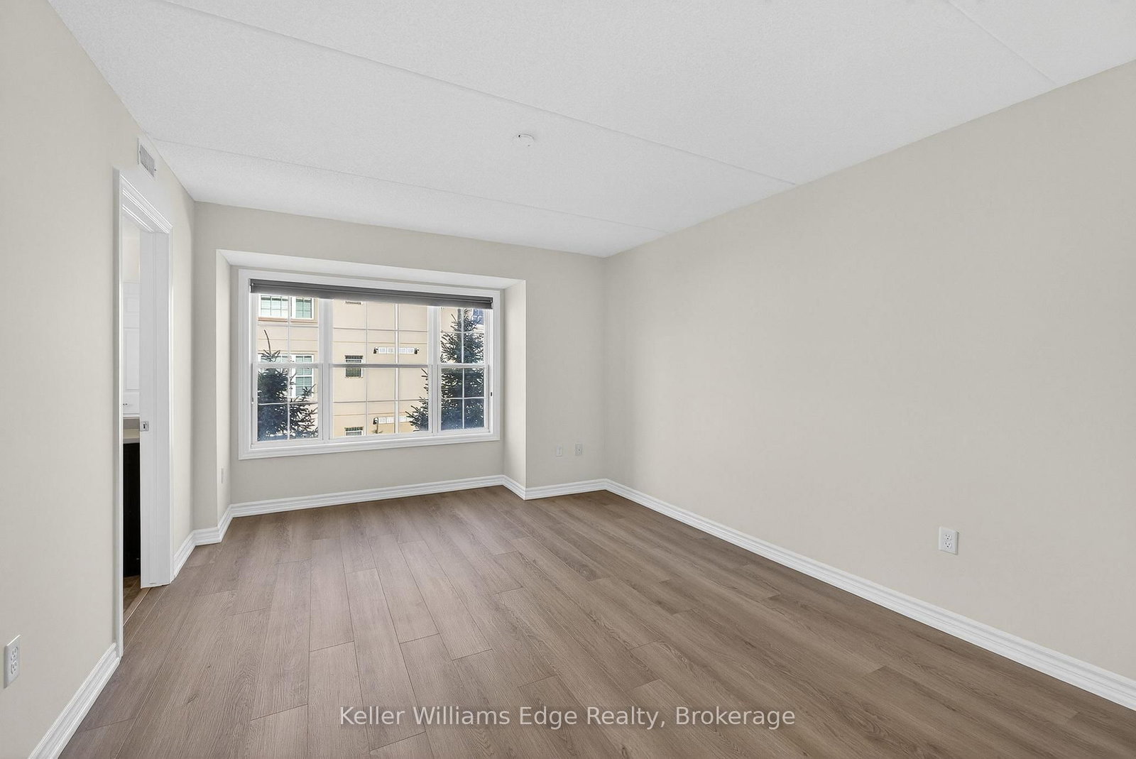 1350 Main Street E, Unit 301 thumbnail 22