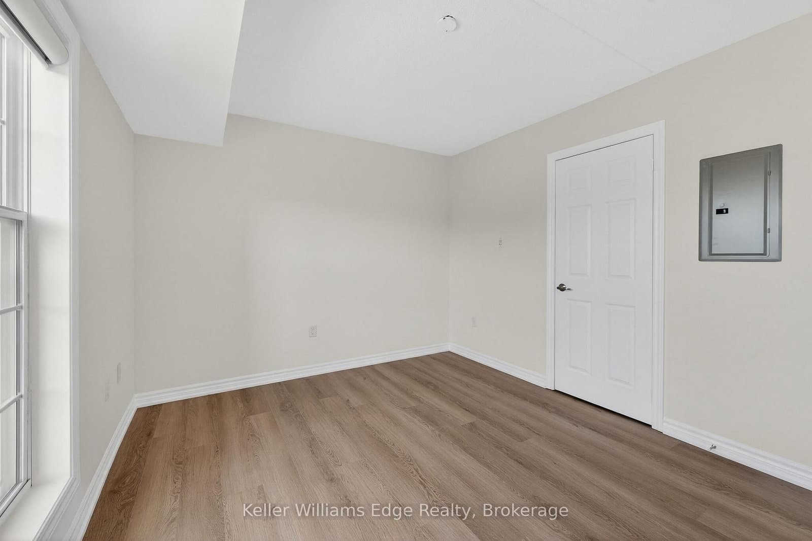 1350 Main Street E, Unit 301 thumbnail 33