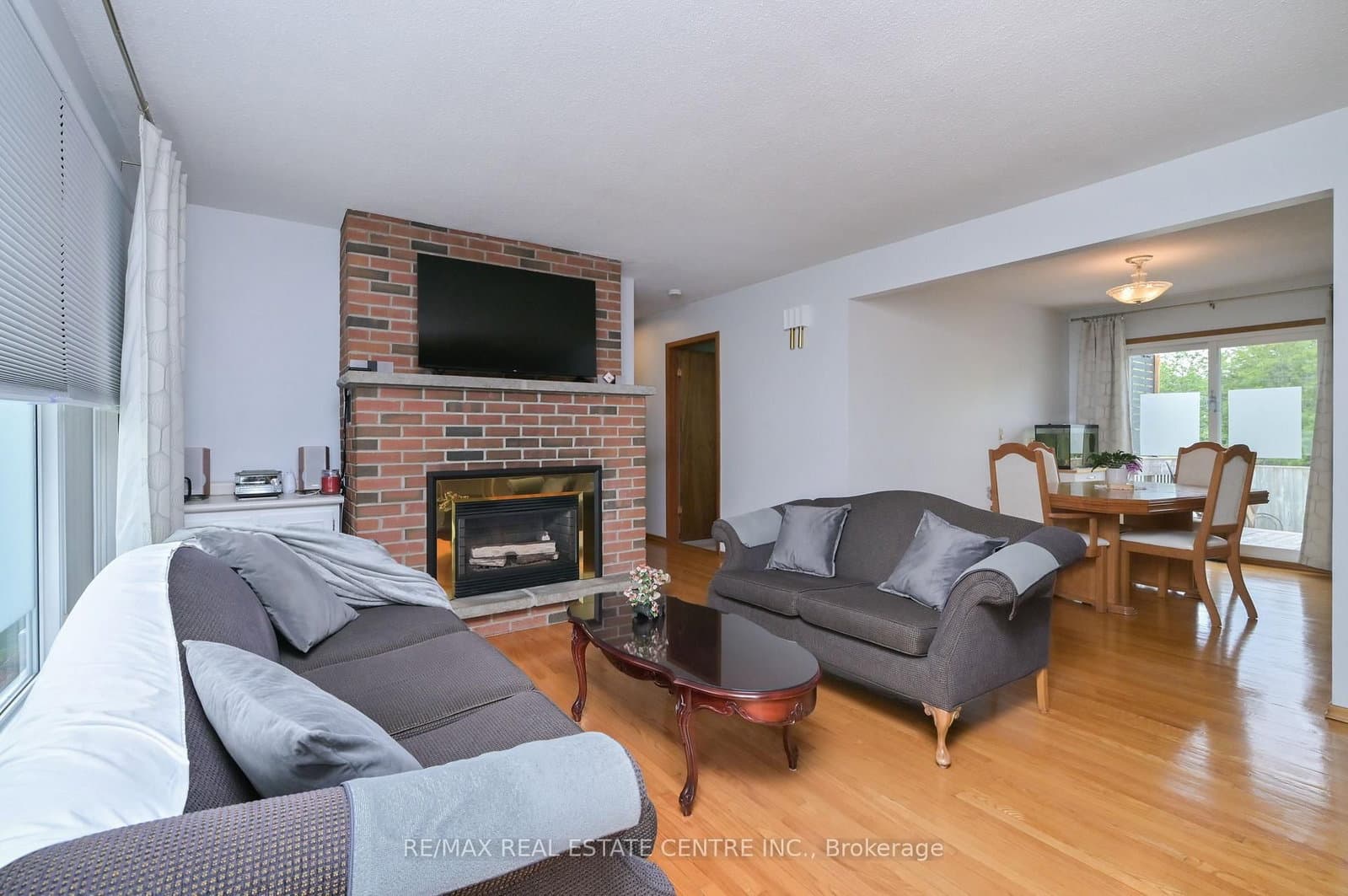 37 Margaret Street E thumbnail 11