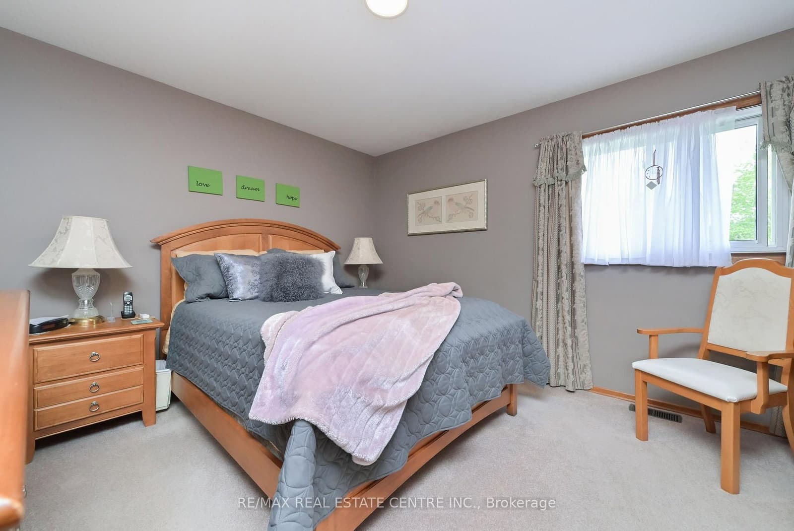 37 Margaret Street E thumbnail 15