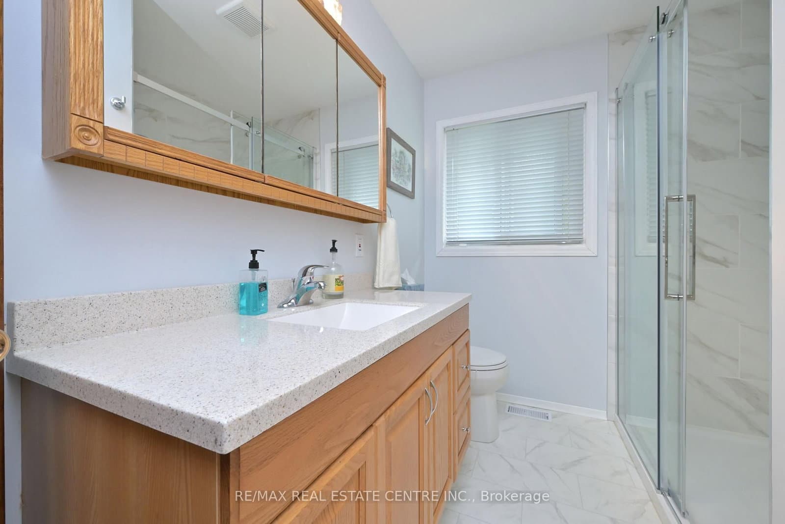 37 Margaret Street E thumbnail 16