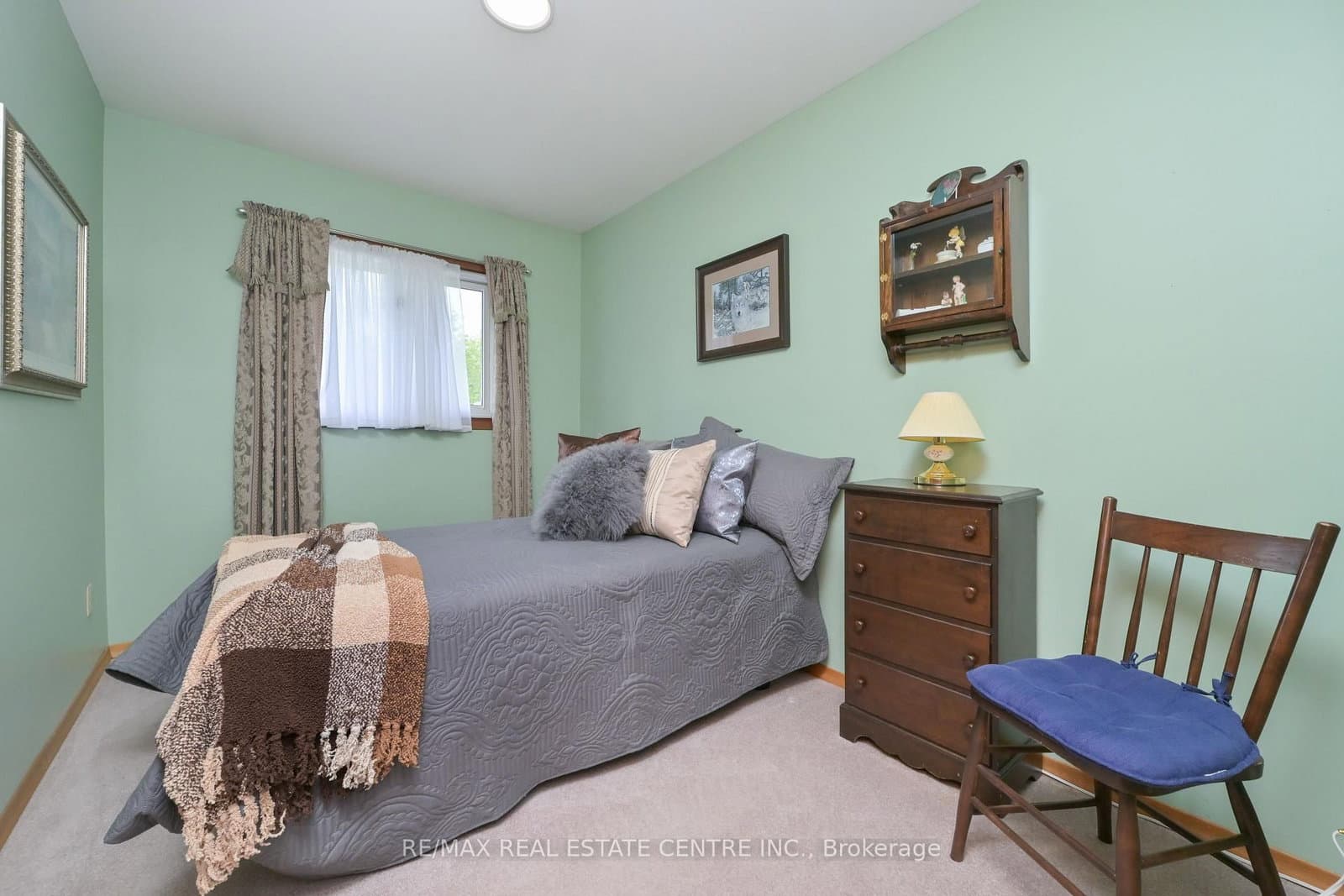 37 Margaret Street E thumbnail 19