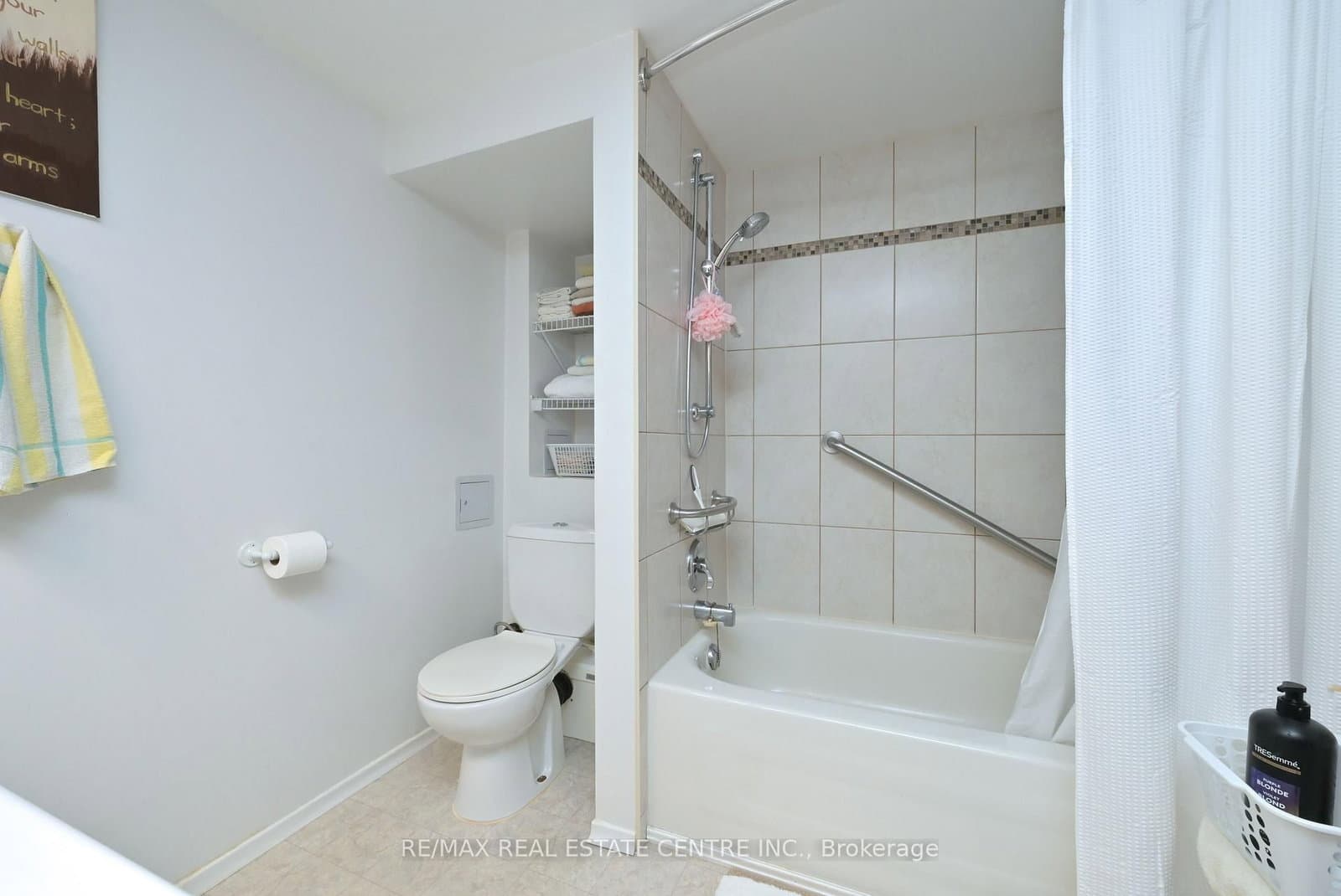 37 Margaret Street E thumbnail 25