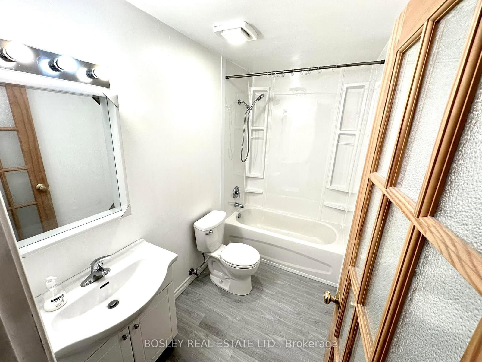 2963 Dundas Street W thumbnail 17