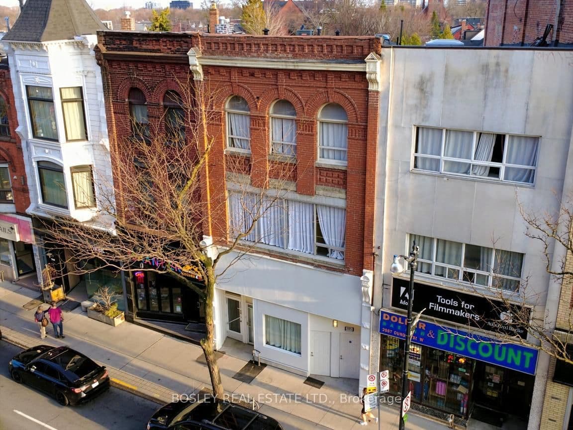 2963 Dundas Street W thumbnail 3