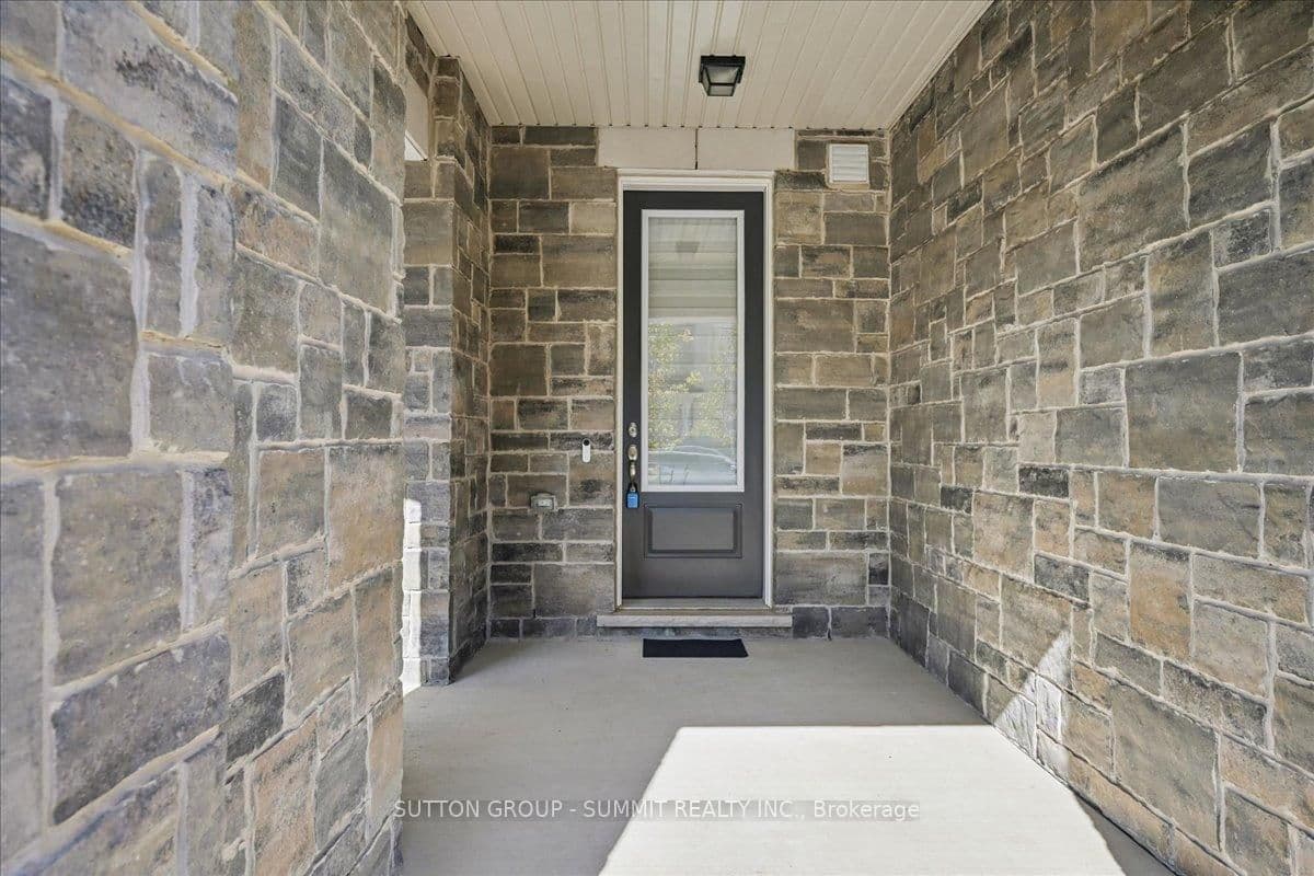 1569 Denison Place thumbnail 3