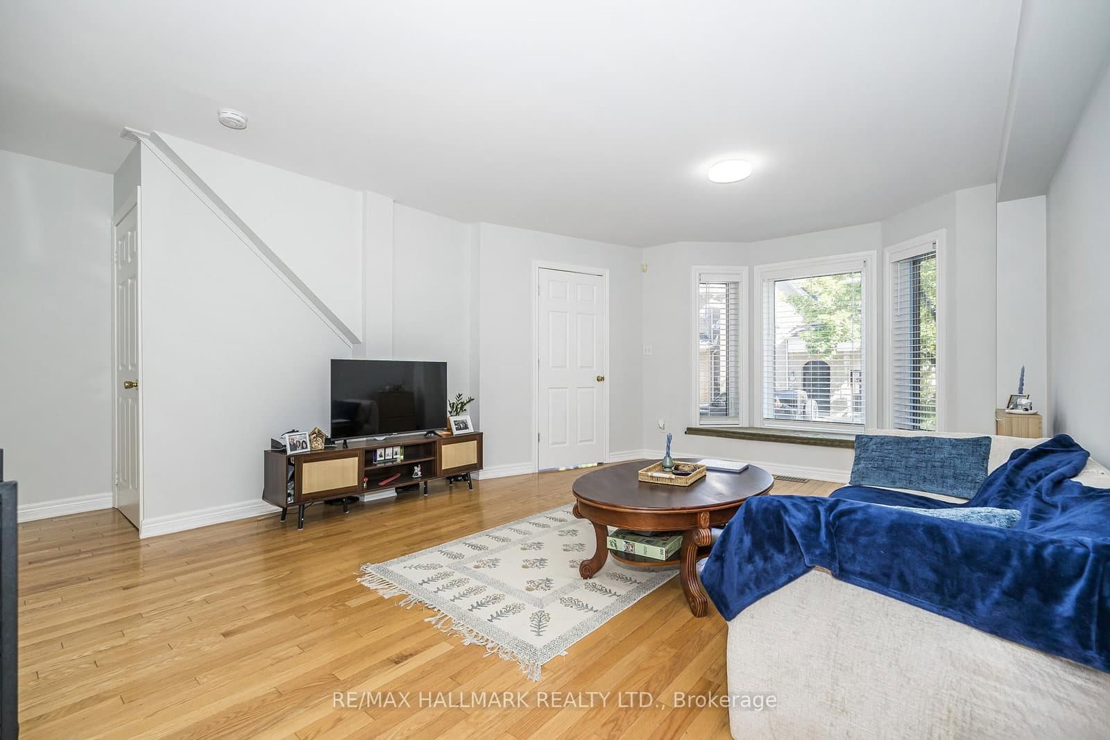 125 Viella Street, Unit Main/Base thumbnail 5