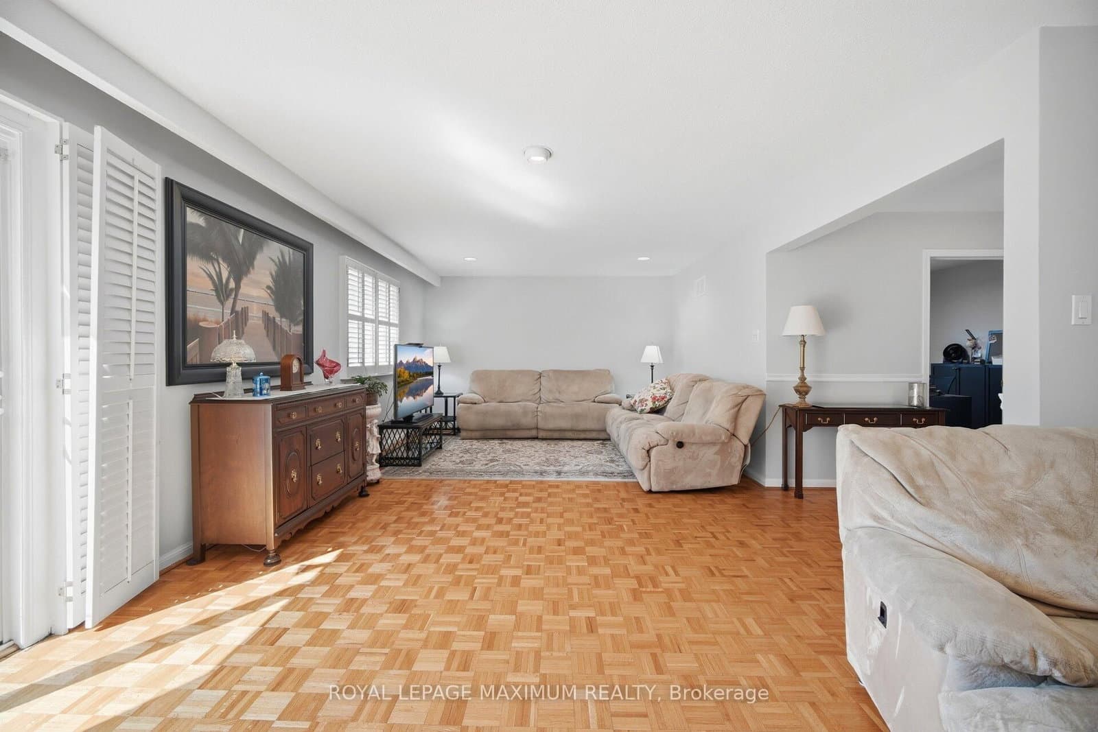 255 John Street thumbnail 16