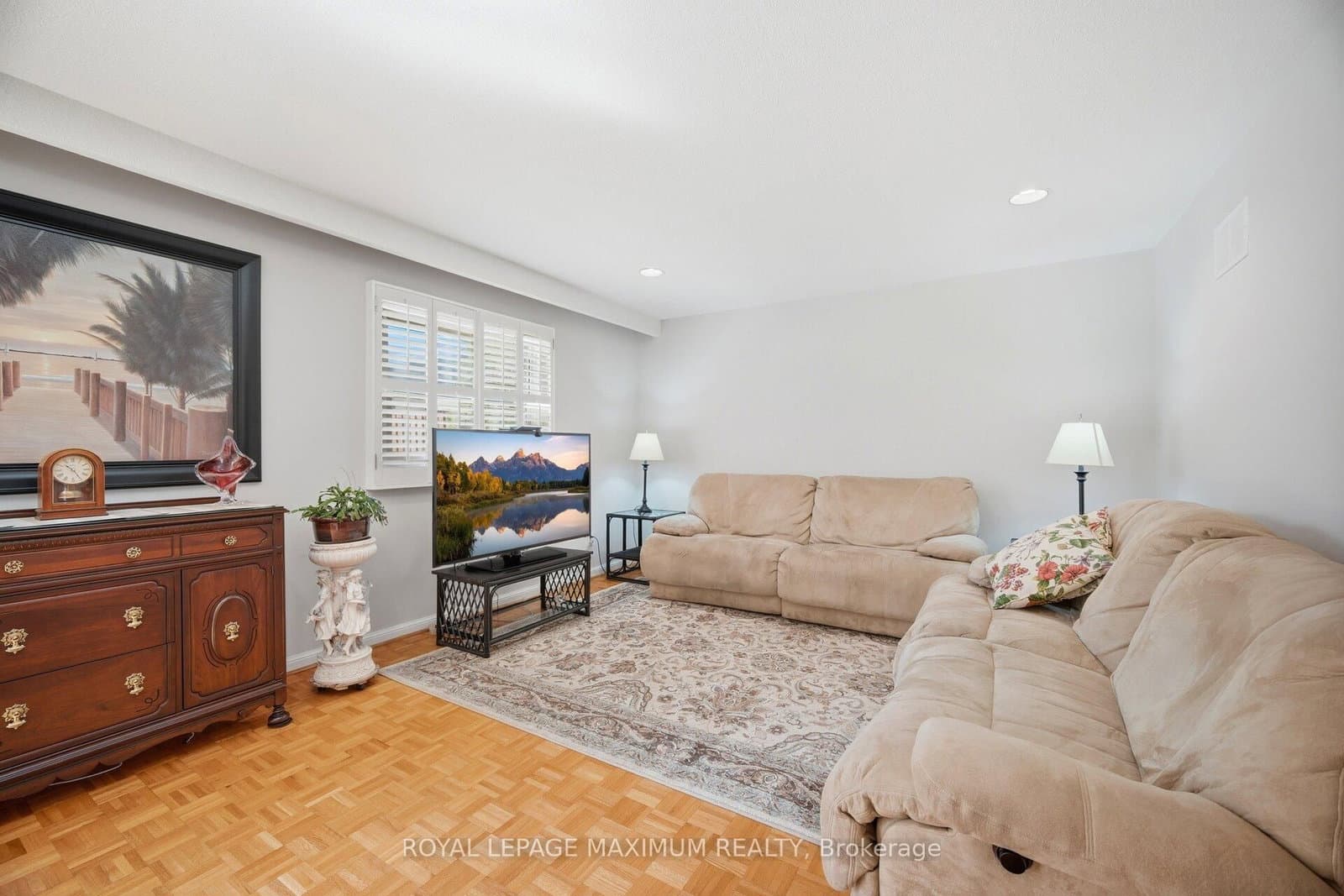 255 John Street thumbnail 17