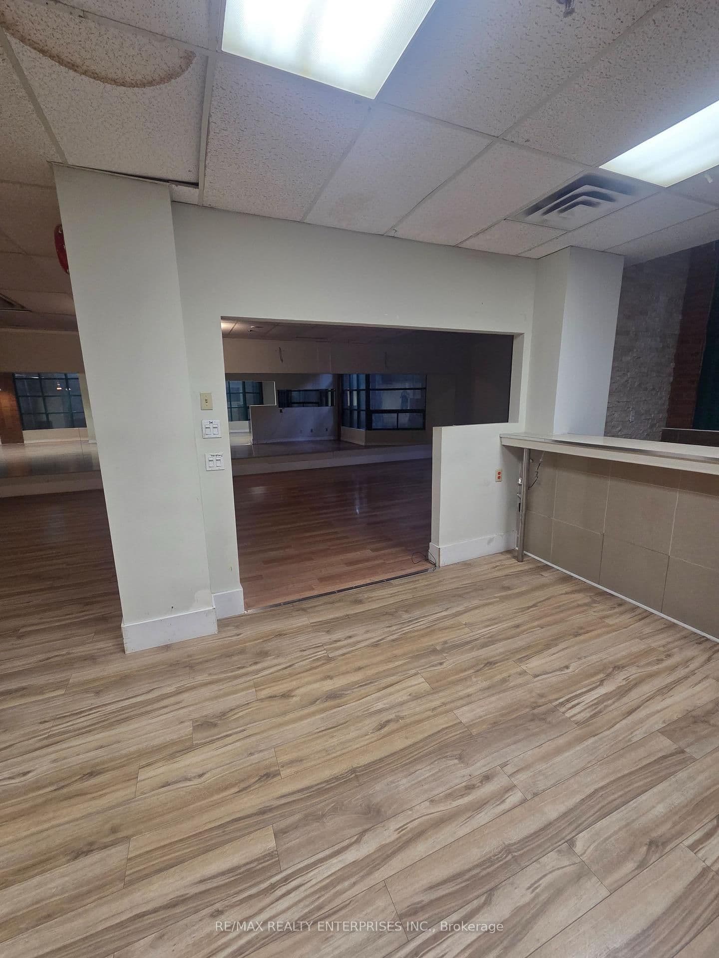 115 Trafalgar Road, Unit 2B - Lower thumbnail 6