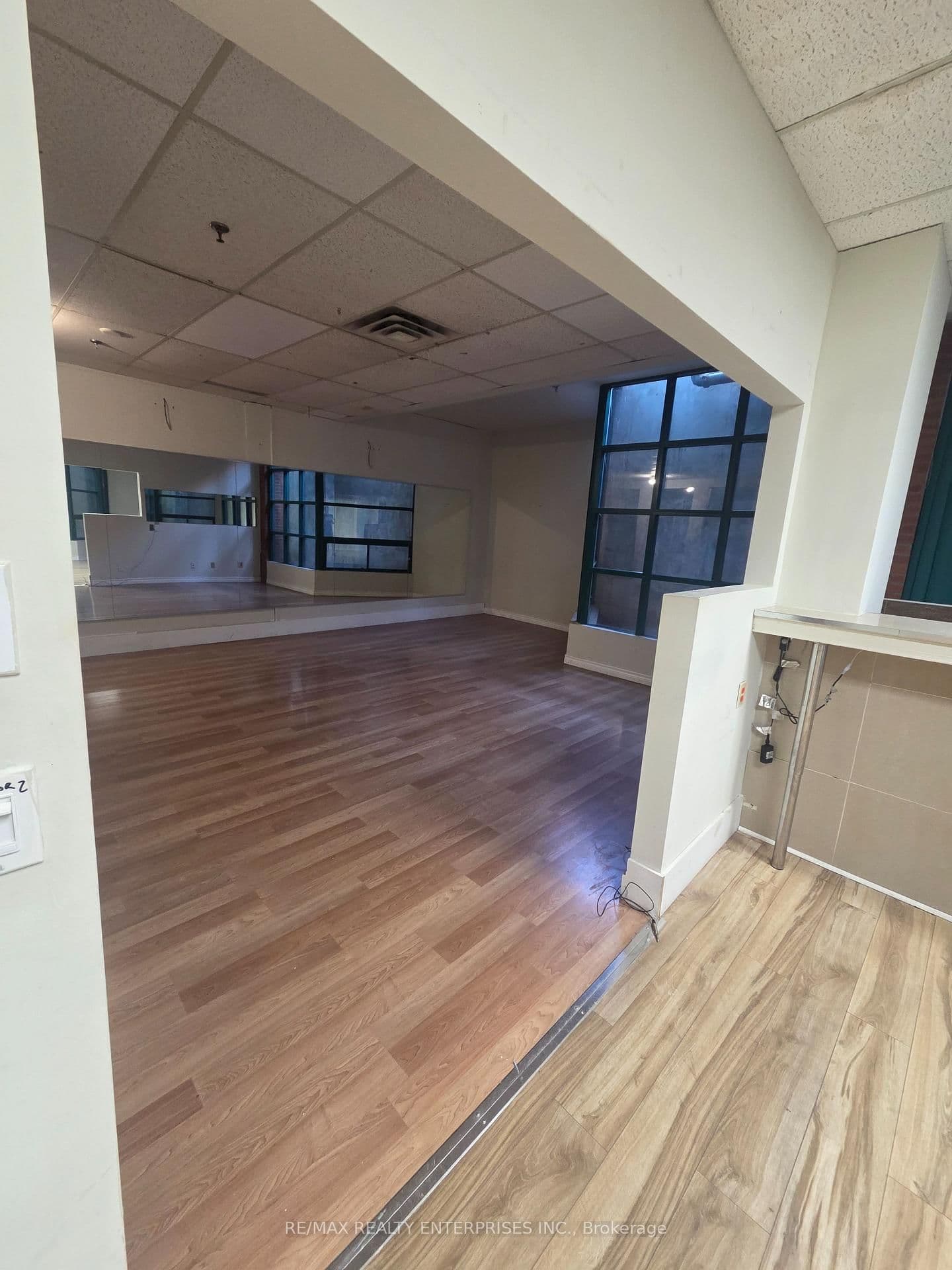 115 Trafalgar Road, Unit 2B - Lower thumbnail 7