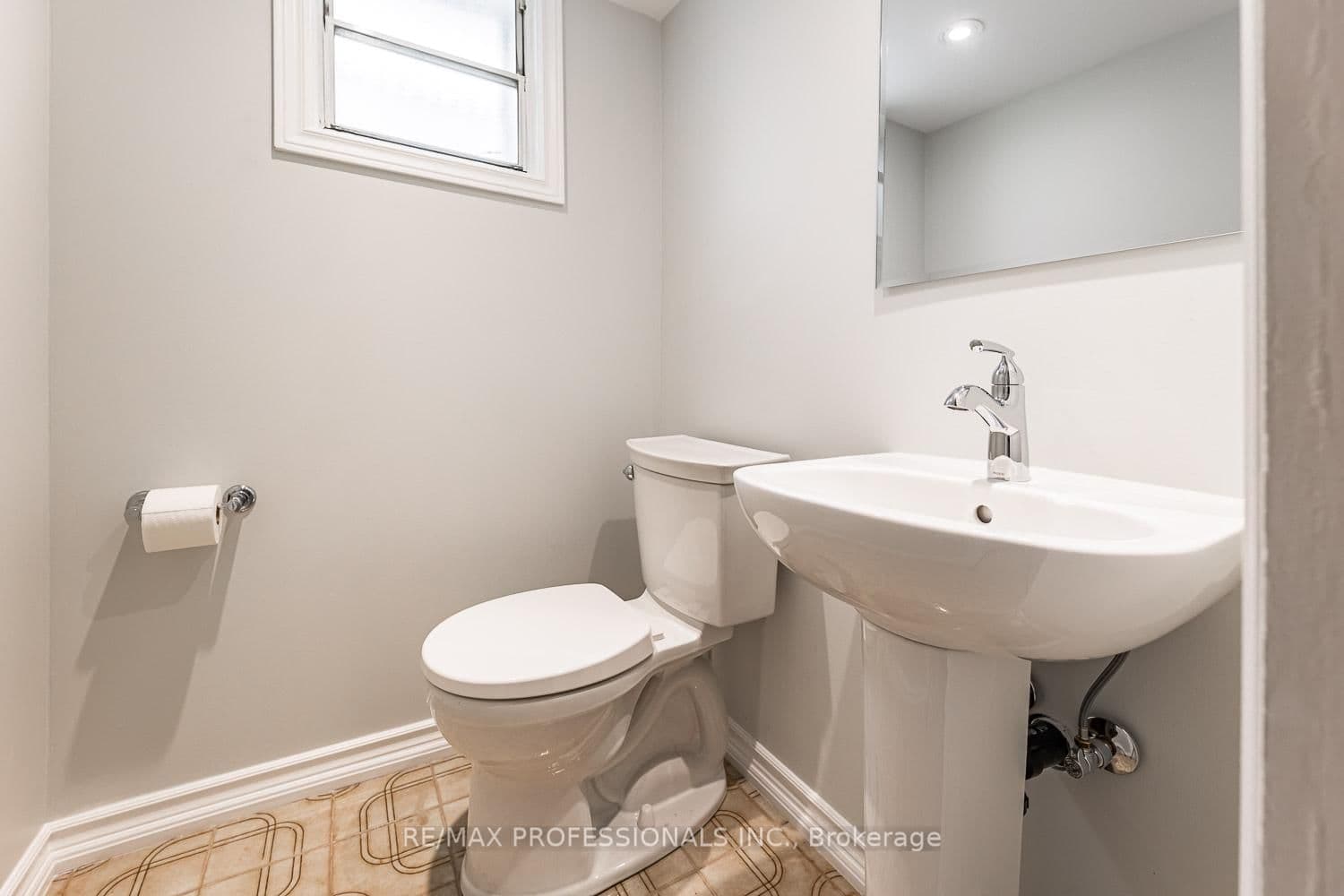11 Stock Avenue thumbnail 29