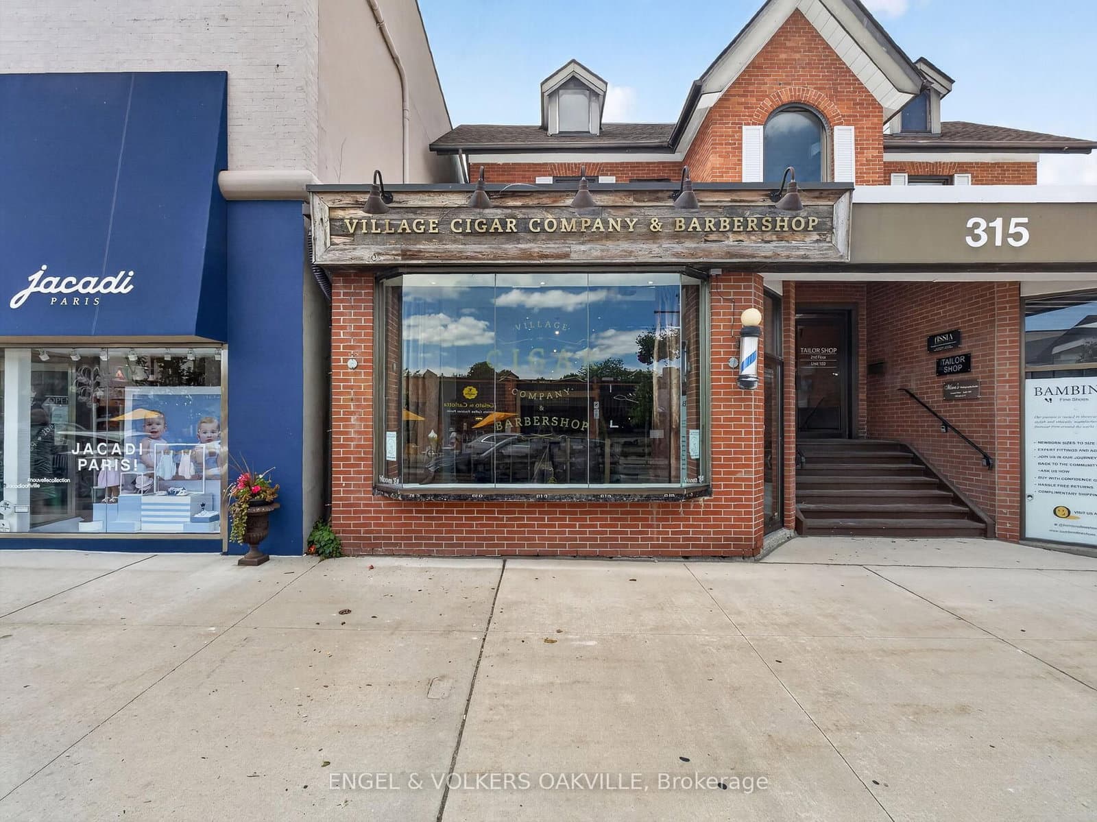 315A Lakeshore Road E thumbnail 2
