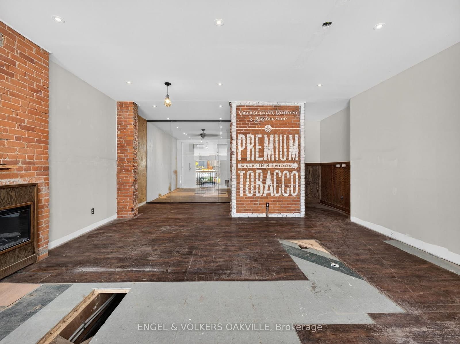 315A Lakeshore Road E thumbnail 9