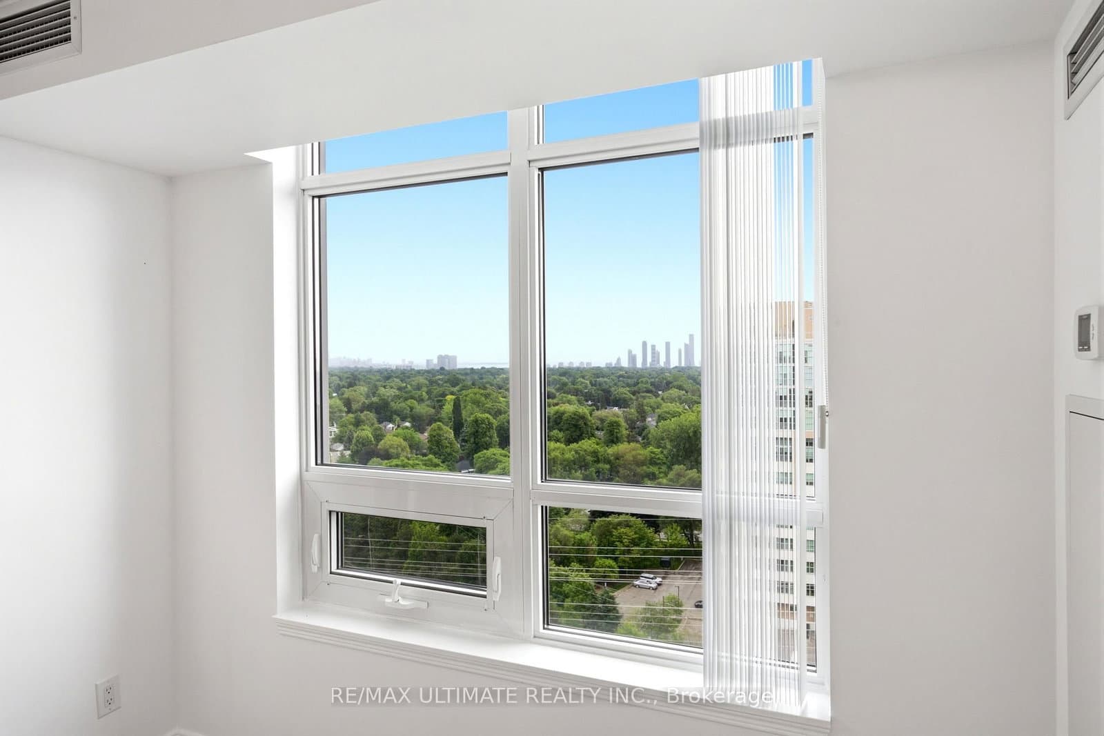 3 Michael Power Place, Unit 1603 thumbnail 23