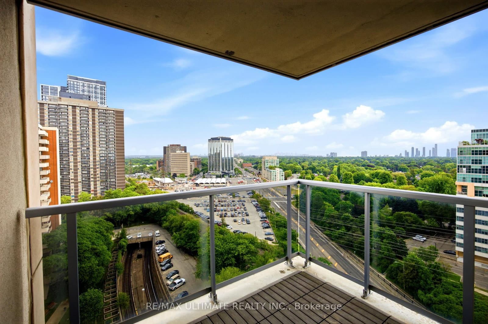 3 Michael Power Place, Unit 1603 thumbnail 24