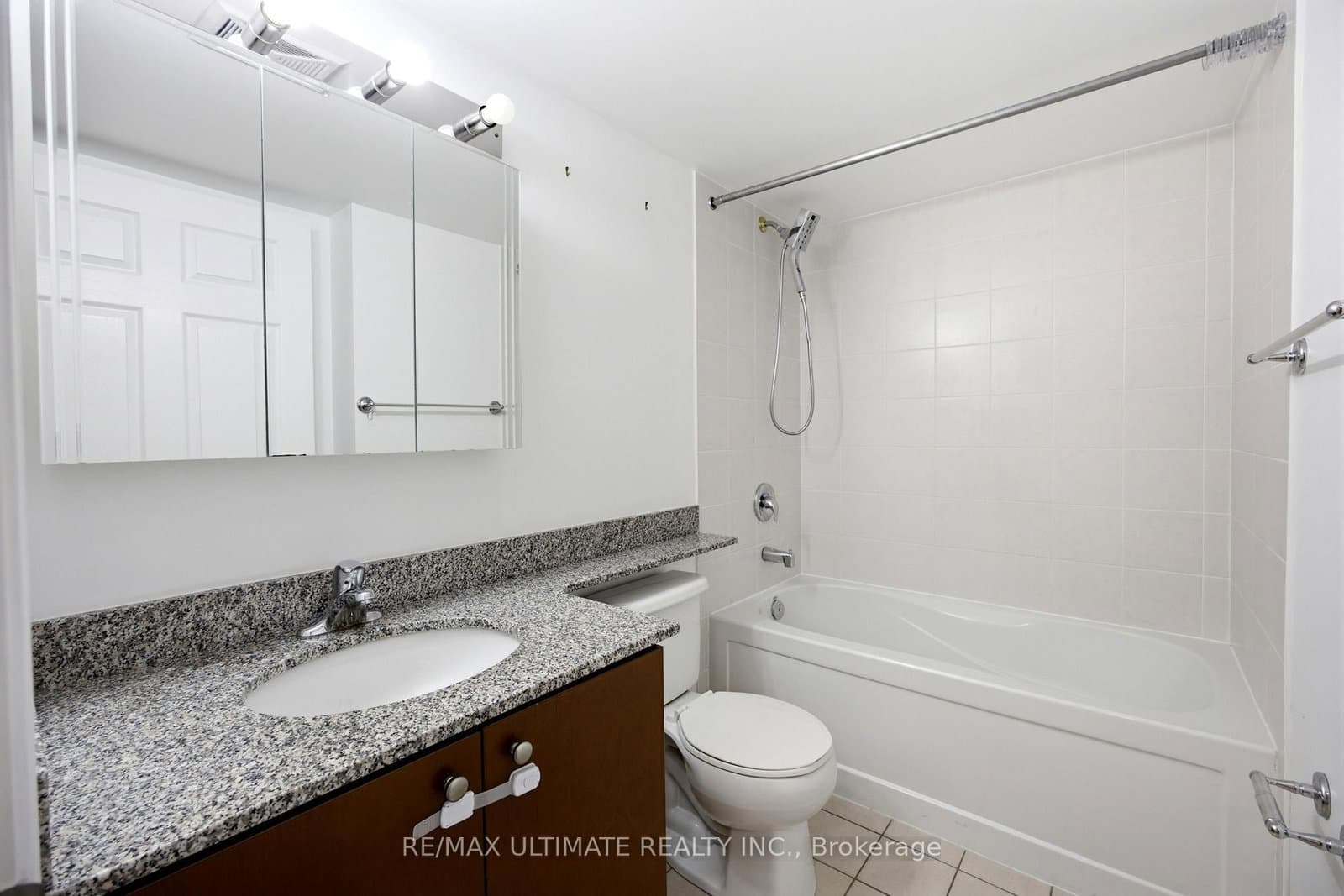 3 Michael Power Place, Unit 1603 thumbnail 26