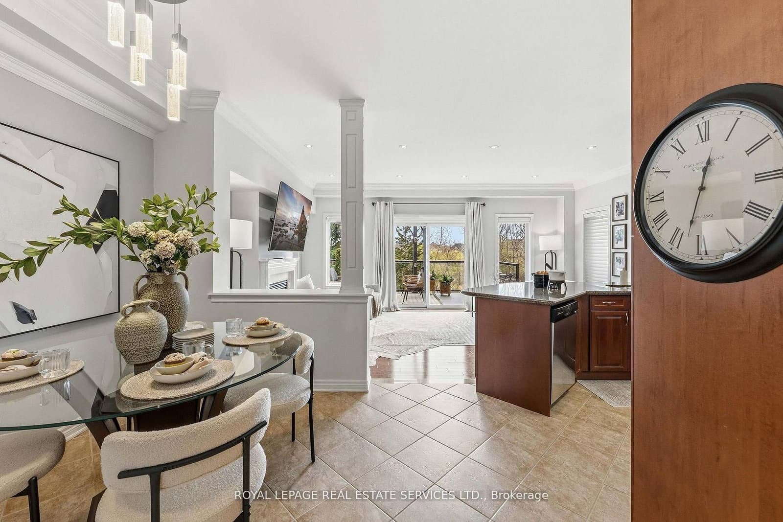 2460 Springforest Drive thumbnail 9