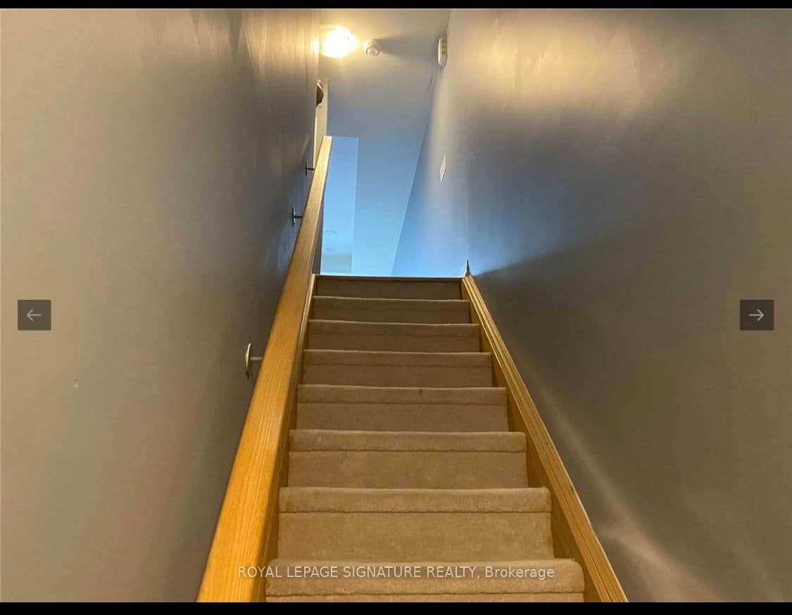 161 William Duncan Road, Unit 4 thumbnail 2