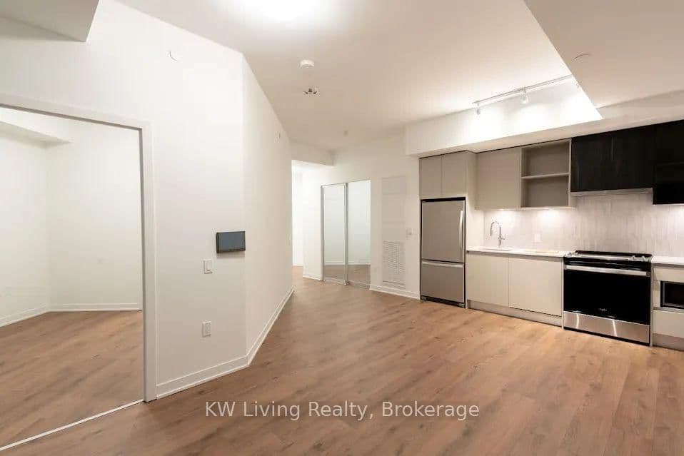395 Dundas Street N, Unit #701 thumbnail 16