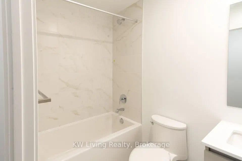 395 Dundas Street N, Unit #701 thumbnail 22