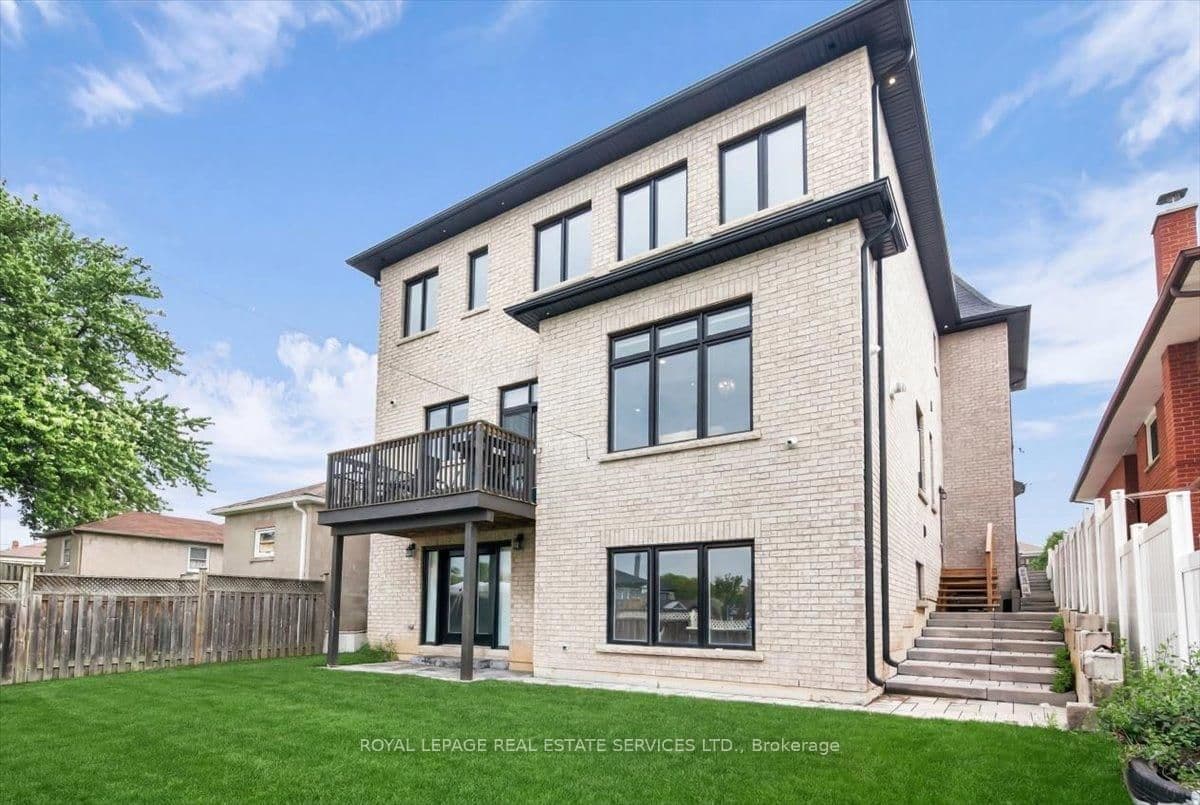 56 Battersea Crescent thumbnail 48