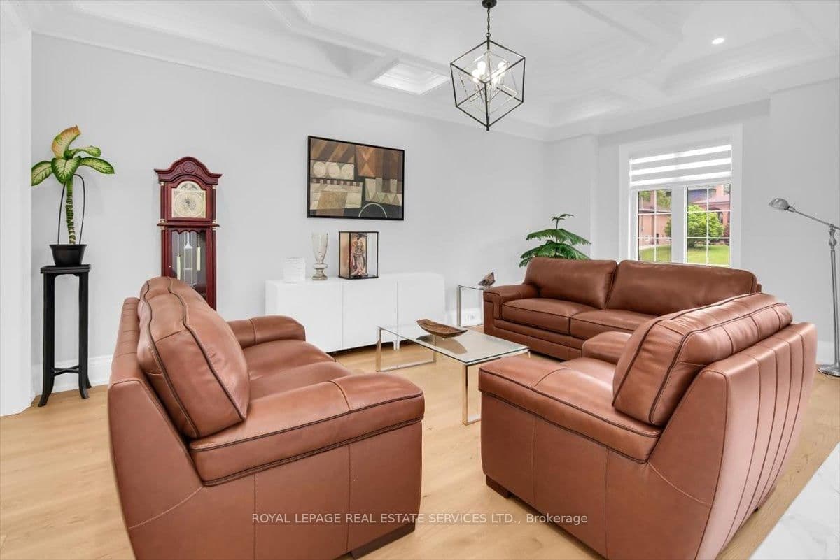 56 Battersea Crescent thumbnail 5