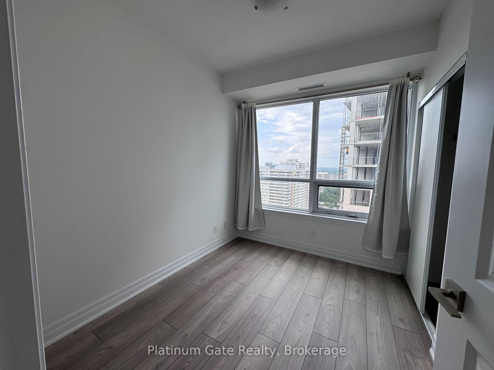 30 Elm Drive W, Unit 1702 thumbnail 14
