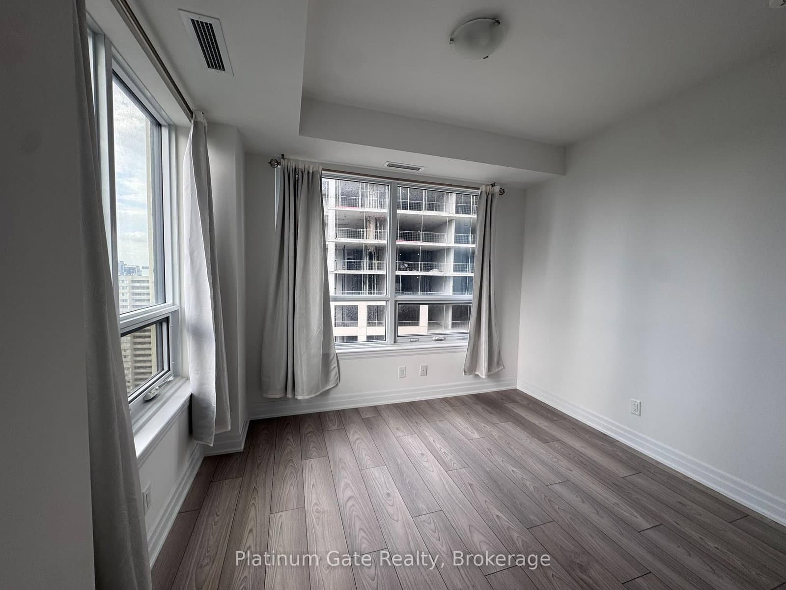 30 Elm Drive W, Unit 1702 thumbnail 17
