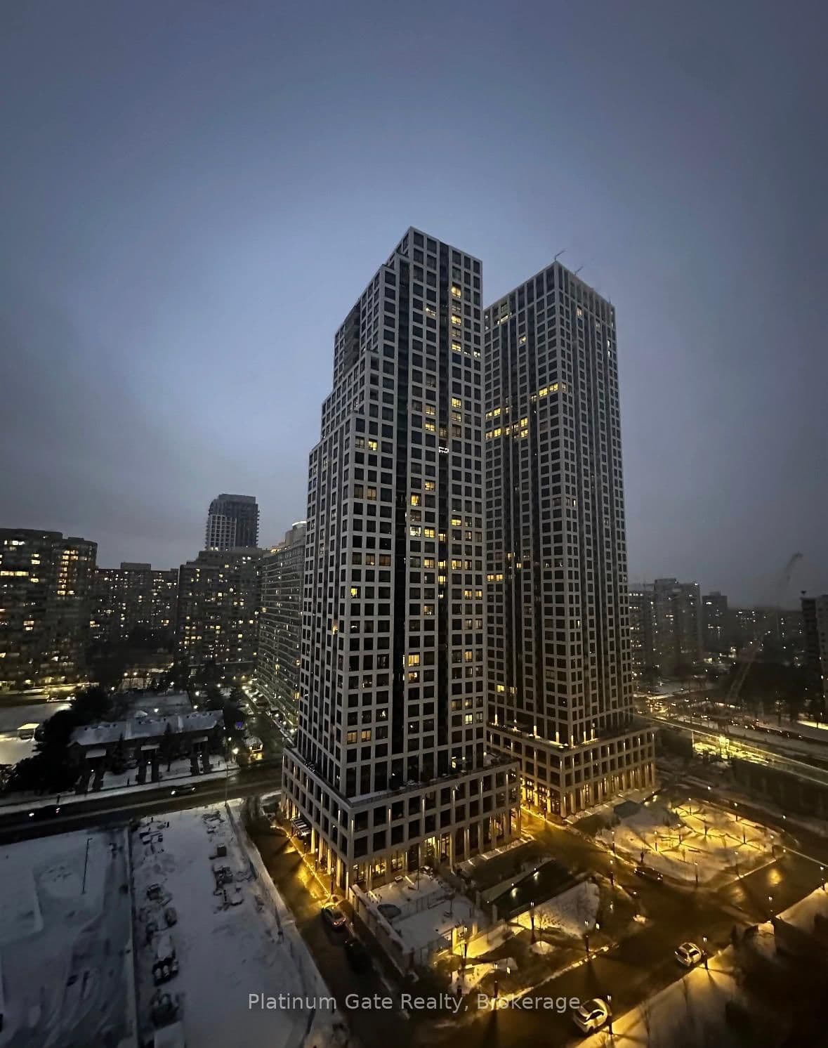 30 Elm Drive W, Unit 1702 thumbnail 2