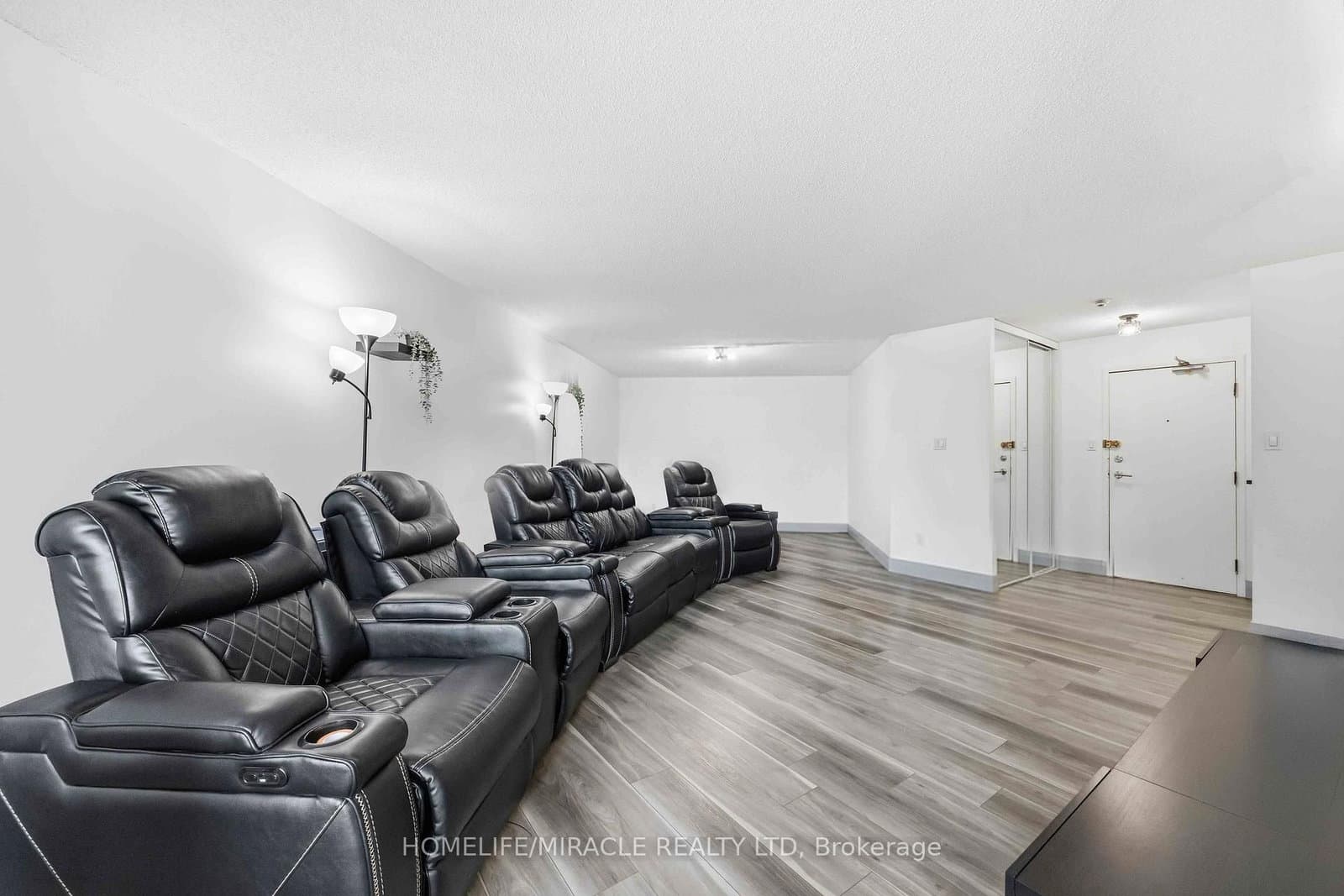 5 Rowntree Road, Unit 405 thumbnail 13