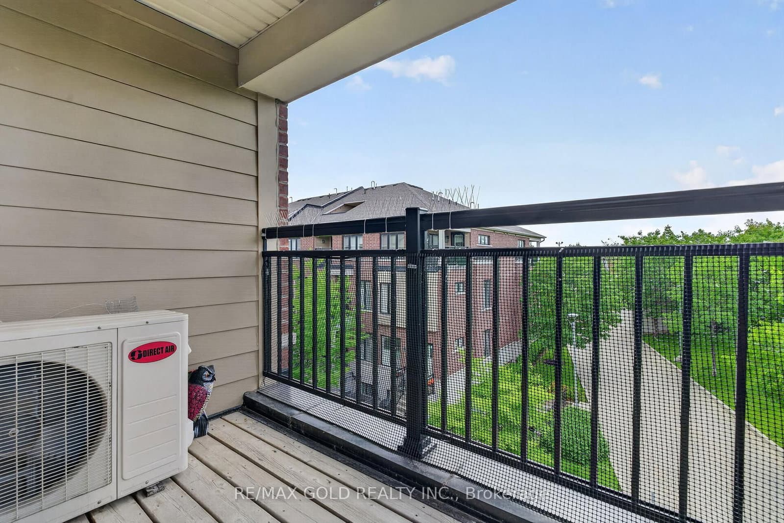 30 Carnation Avenue, Unit 92 thumbnail 32