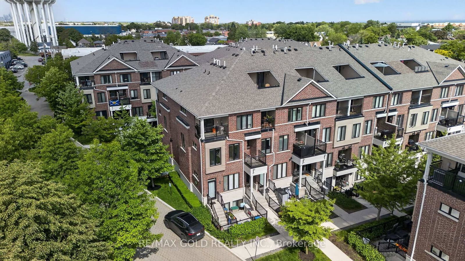 30 Carnation Avenue, Unit 92 thumbnail 35
