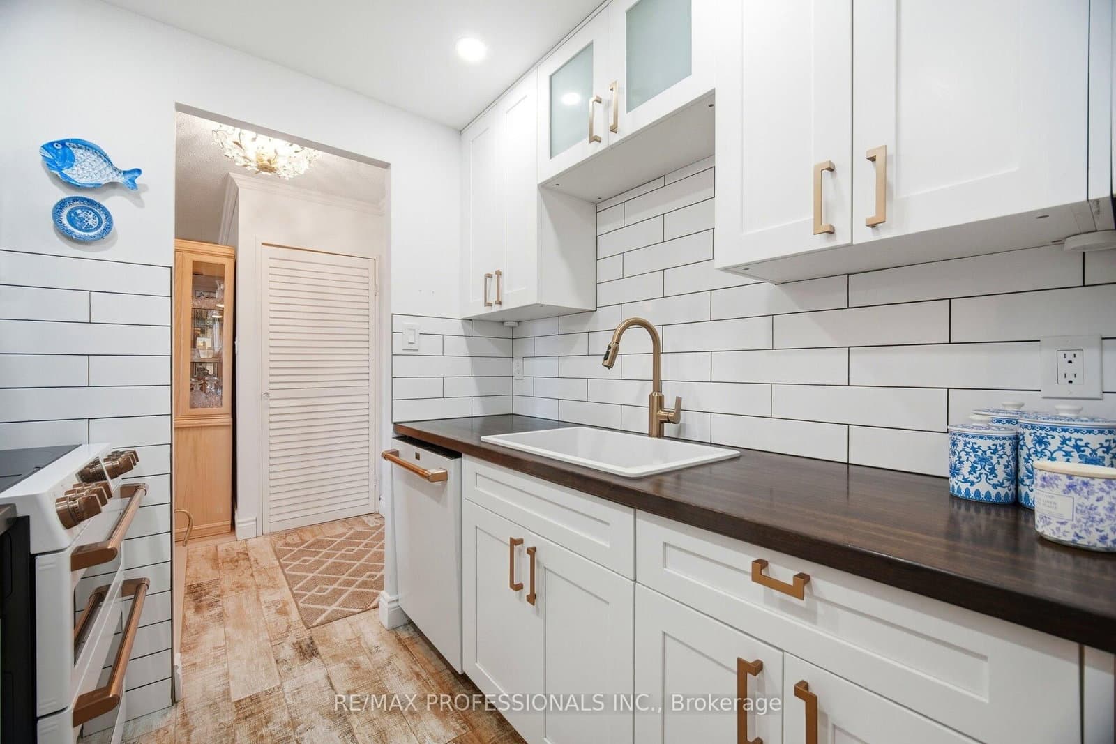 299 Mill Road, Unit 705 thumbnail 20